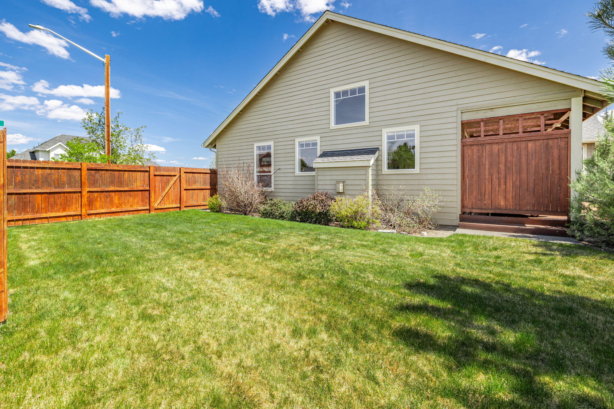 3469 SW 35th Place