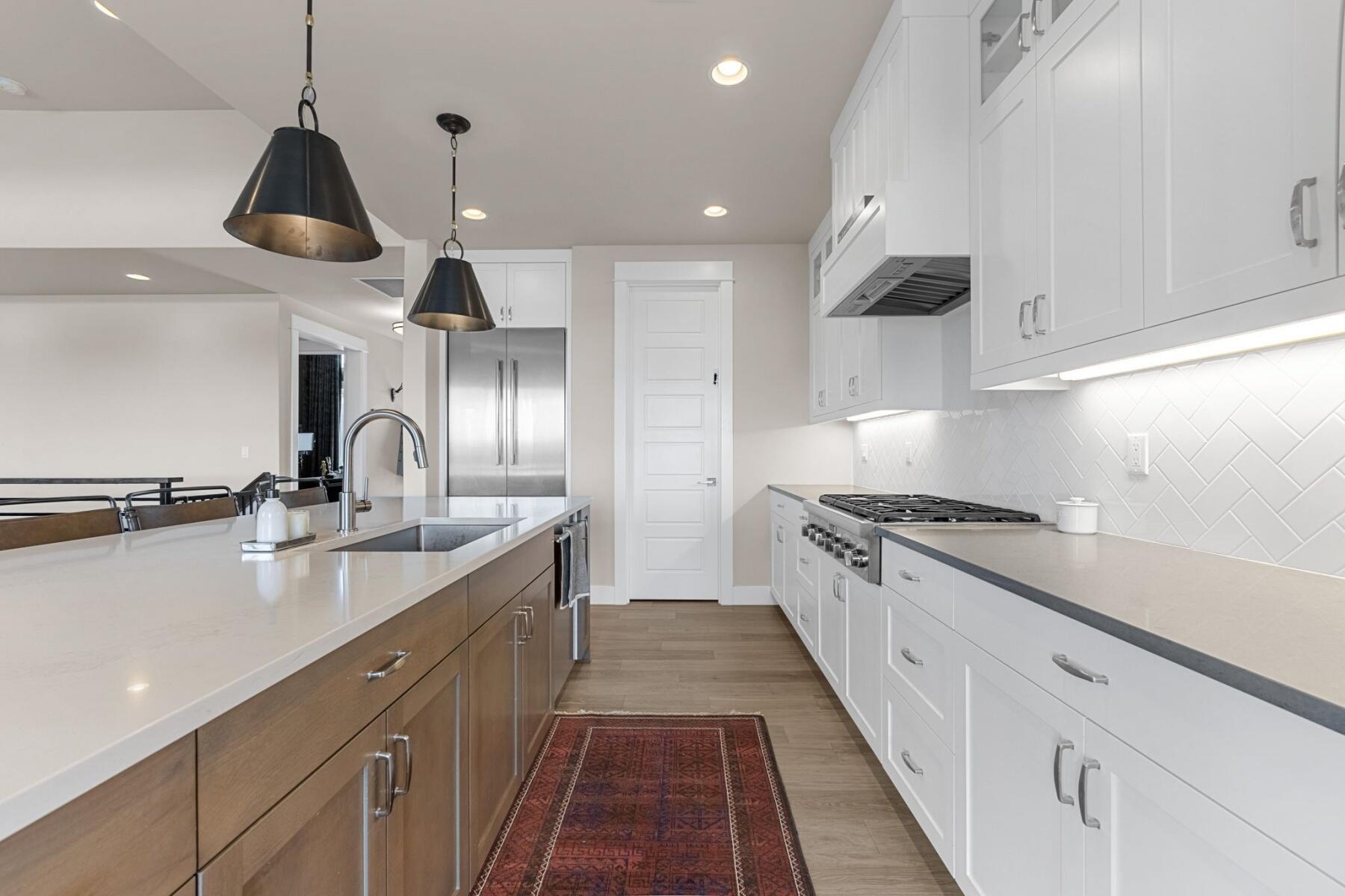 19361 Alianna Loop