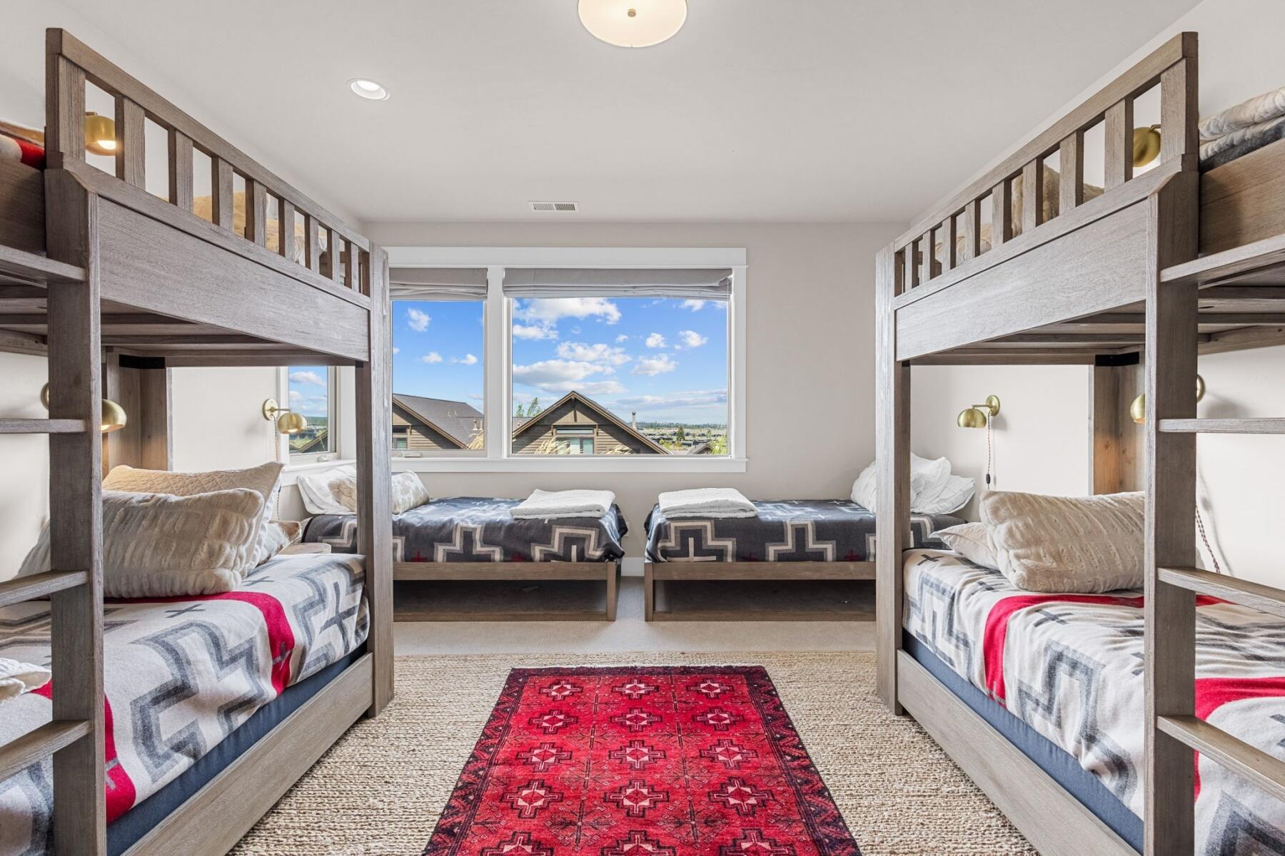 19361 Alianna Loop