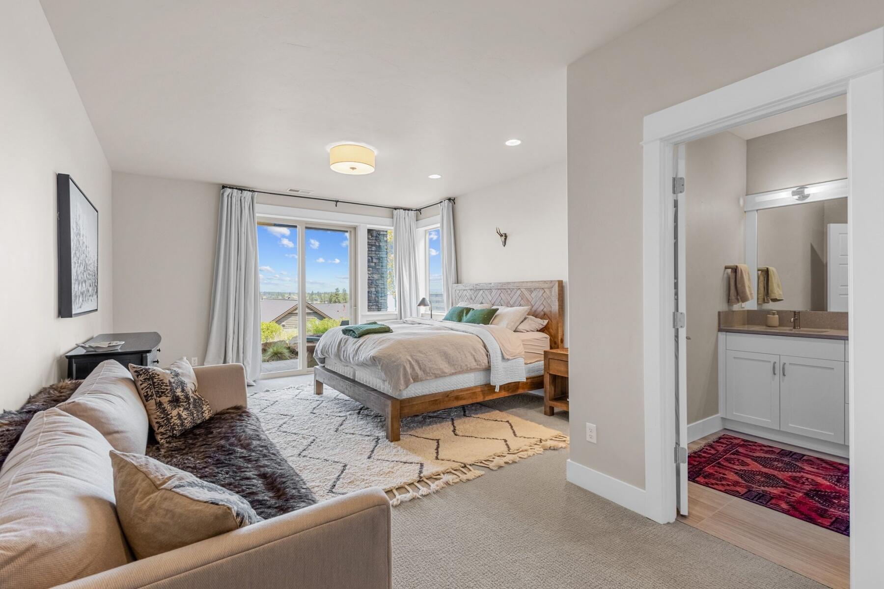 19361 Alianna Loop