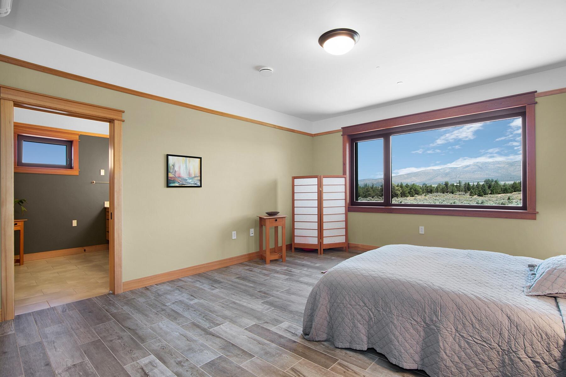 16862 SW Mt Adams Loop