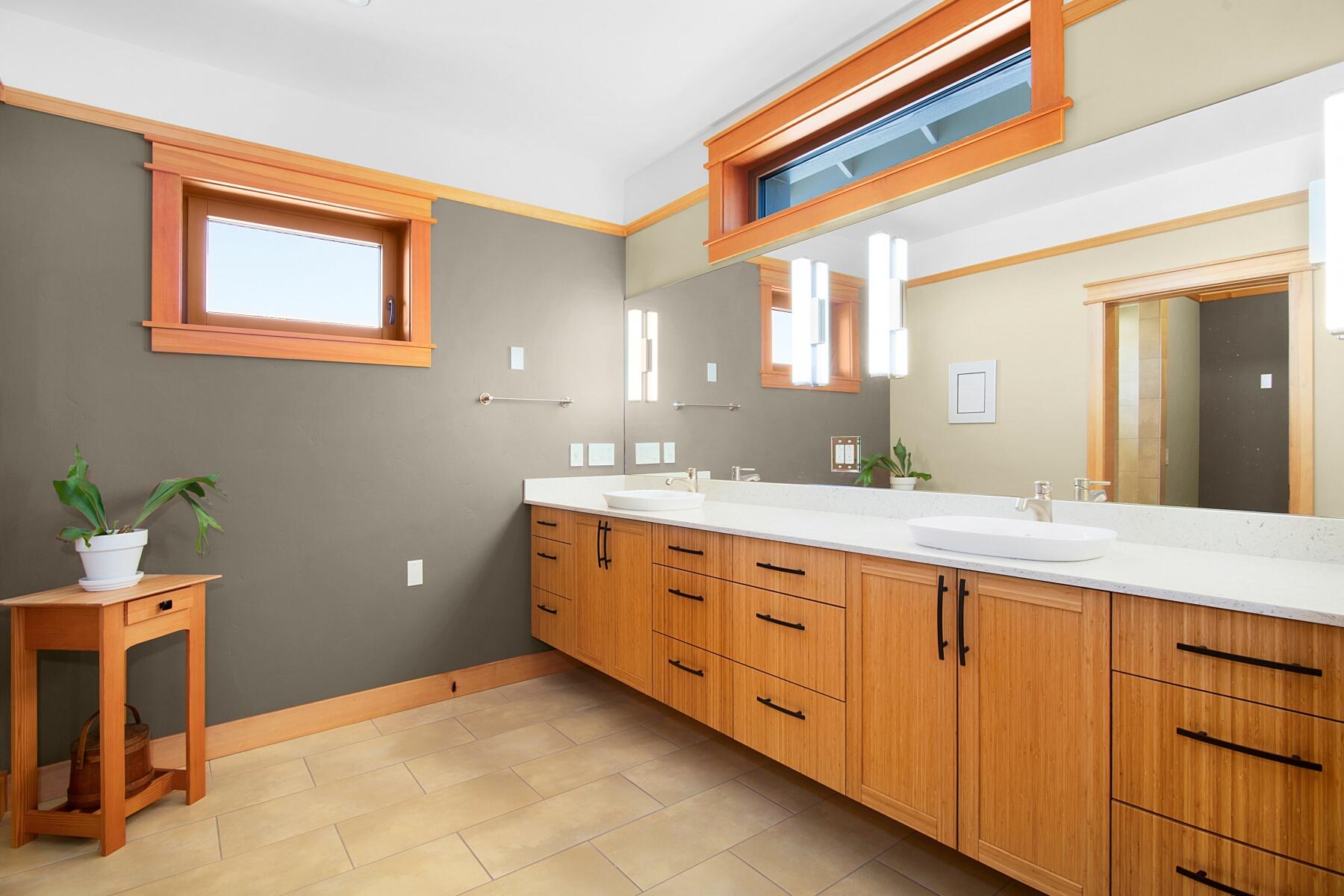 16862 SW Mt Adams Loop