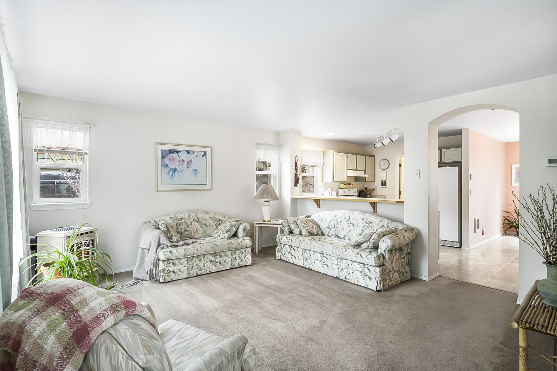 2520 NE Daggett Lane