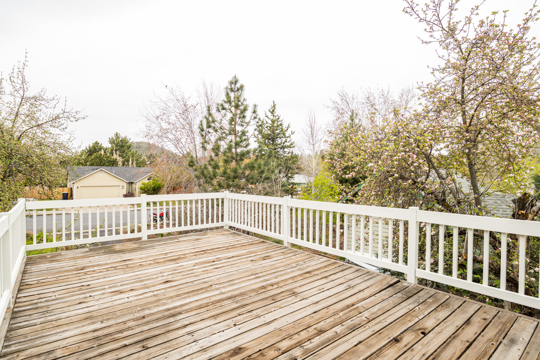 2520 NE Daggett Lane