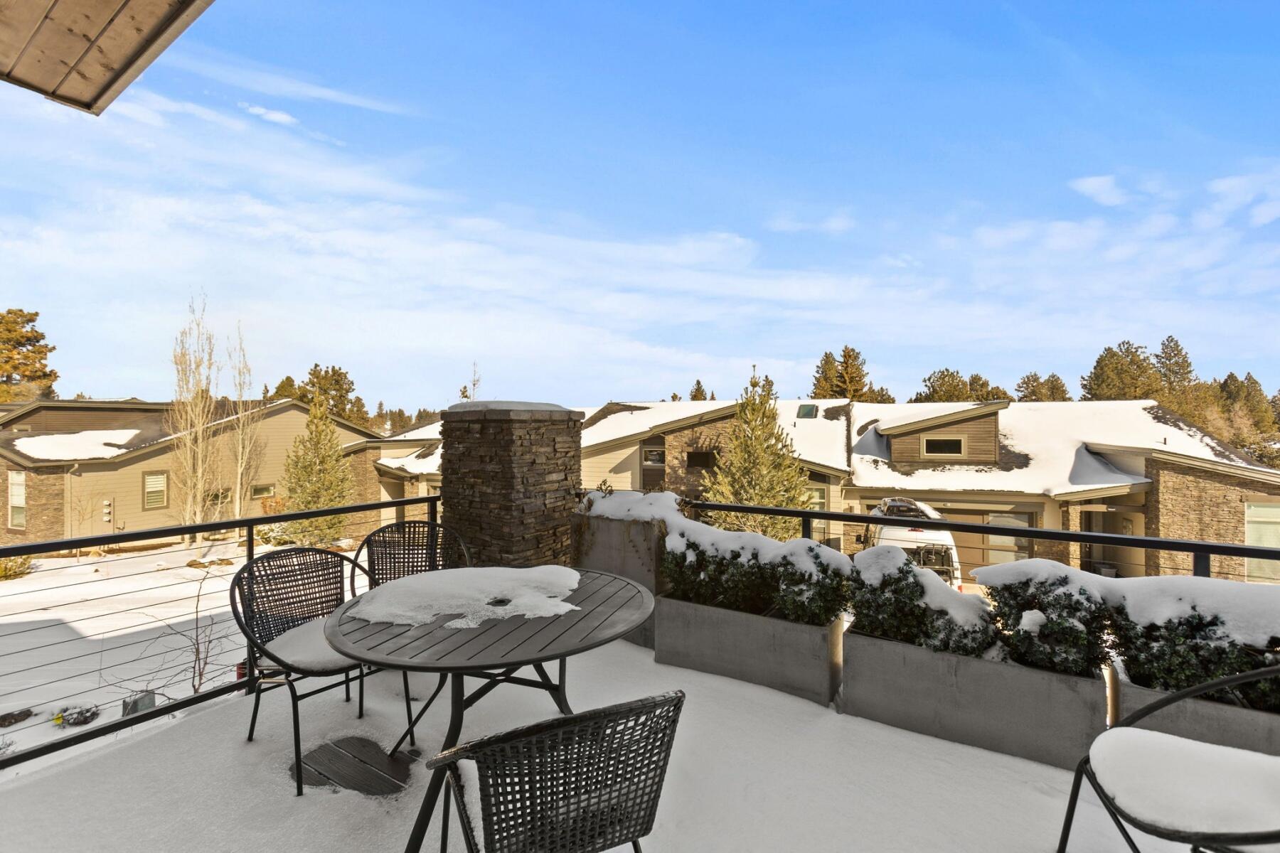 3087 NW Canyon Springs Place