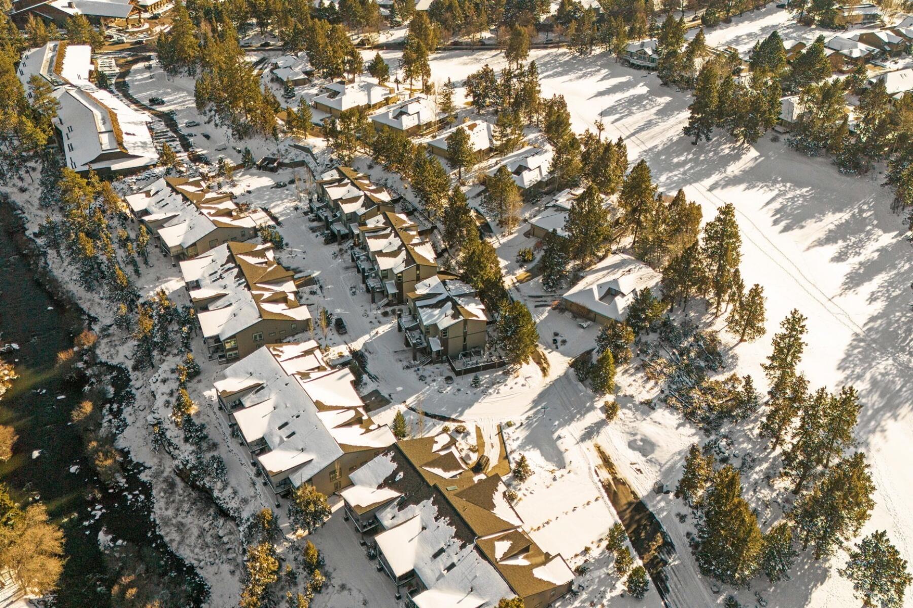 3087 NW Canyon Springs Place