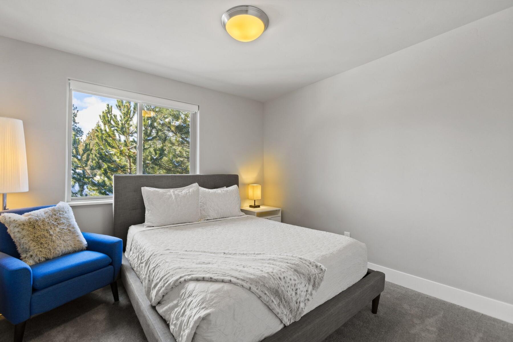 3087 NW Canyon Springs Place