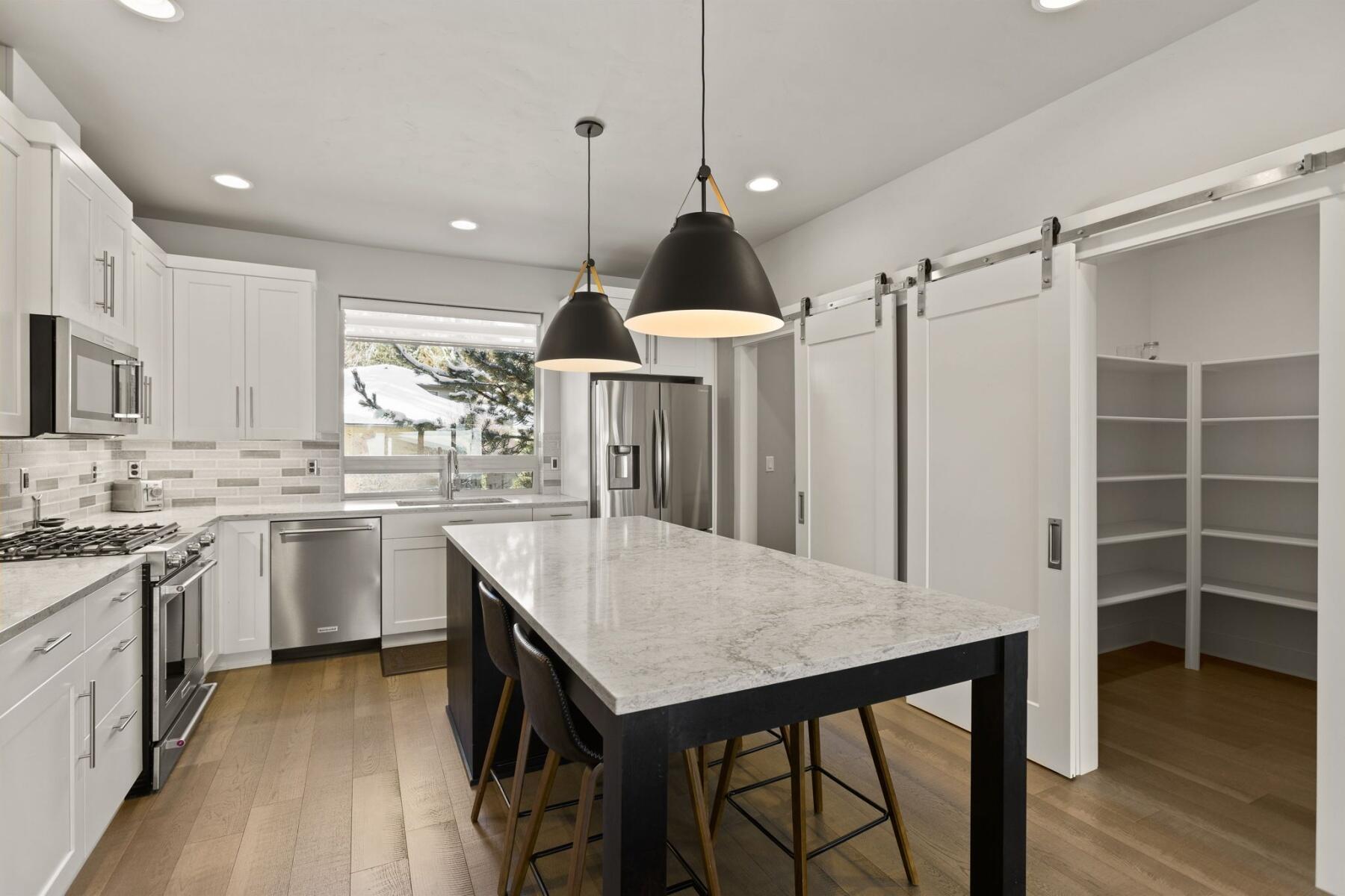 3087 NW Canyon Springs Place