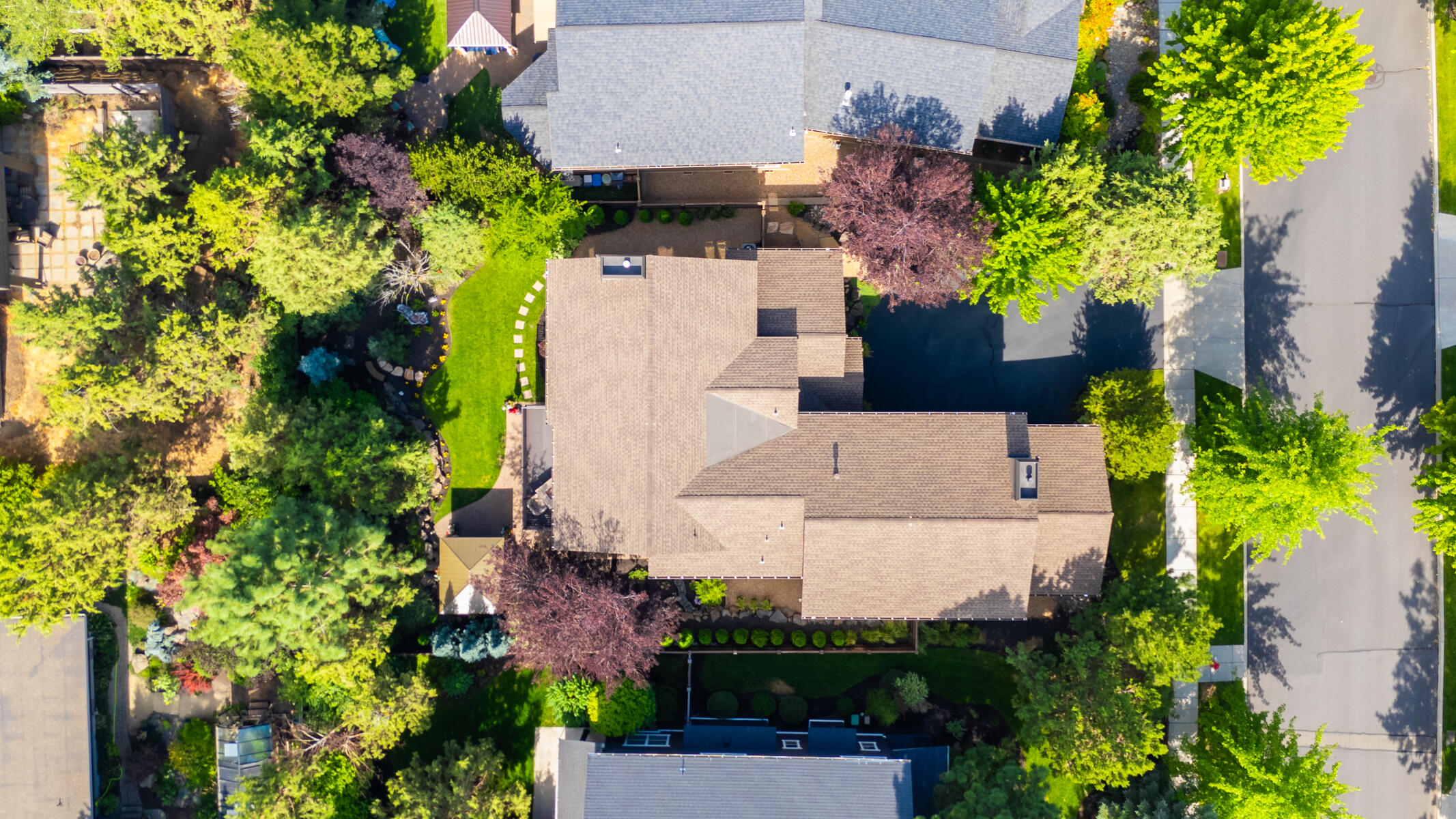 789 NW Yosemite Drive