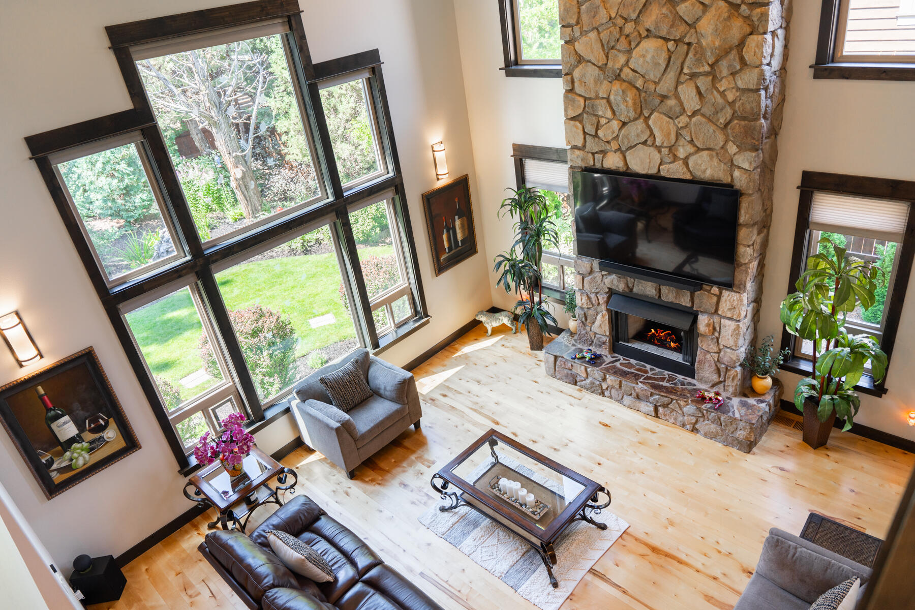 789 NW Yosemite Drive