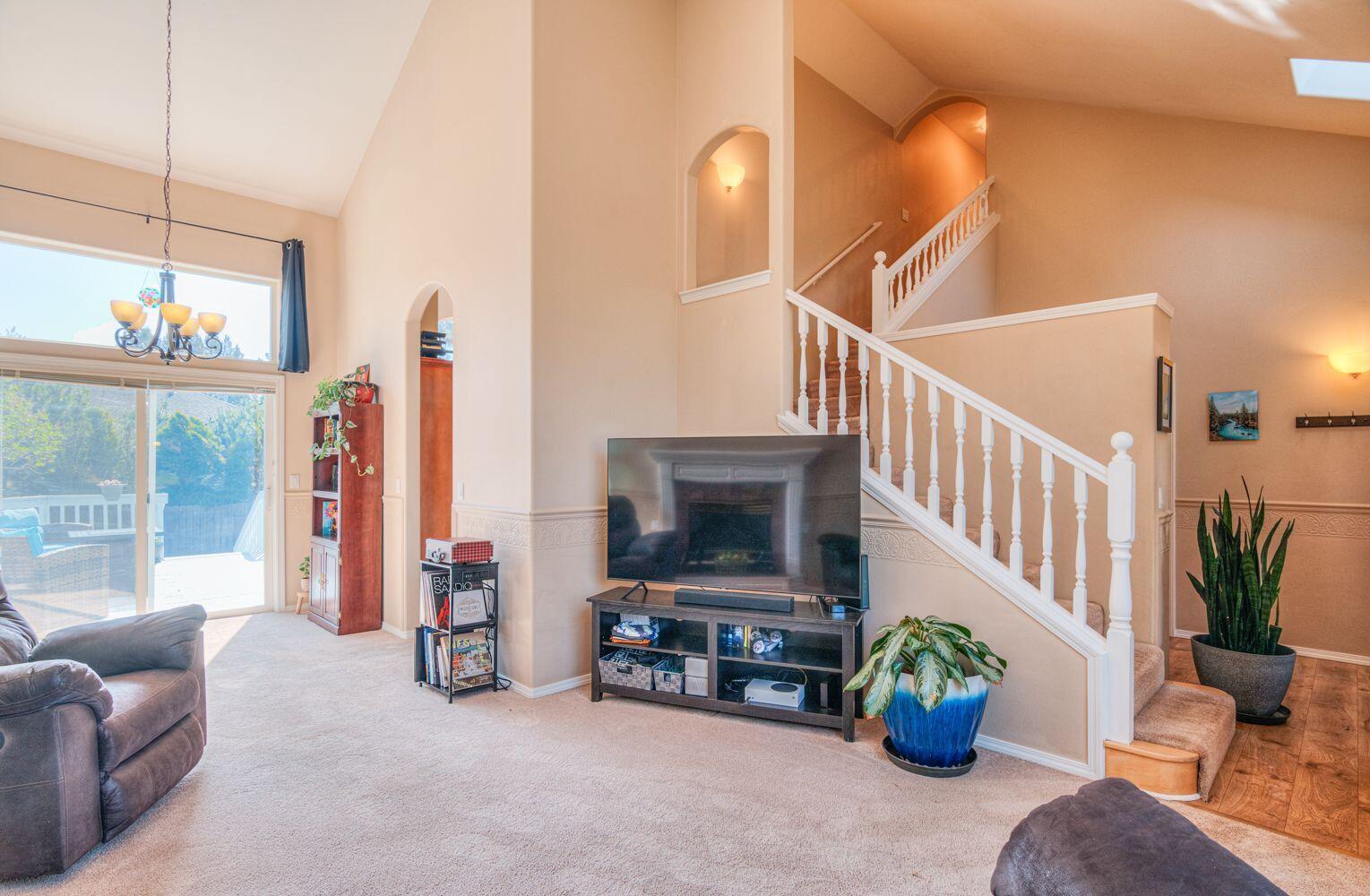 922 SE Sunwood Court