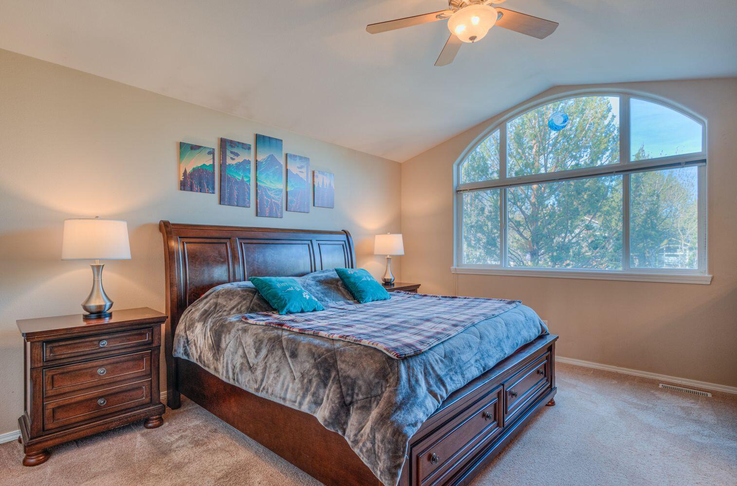 922 SE Sunwood Court