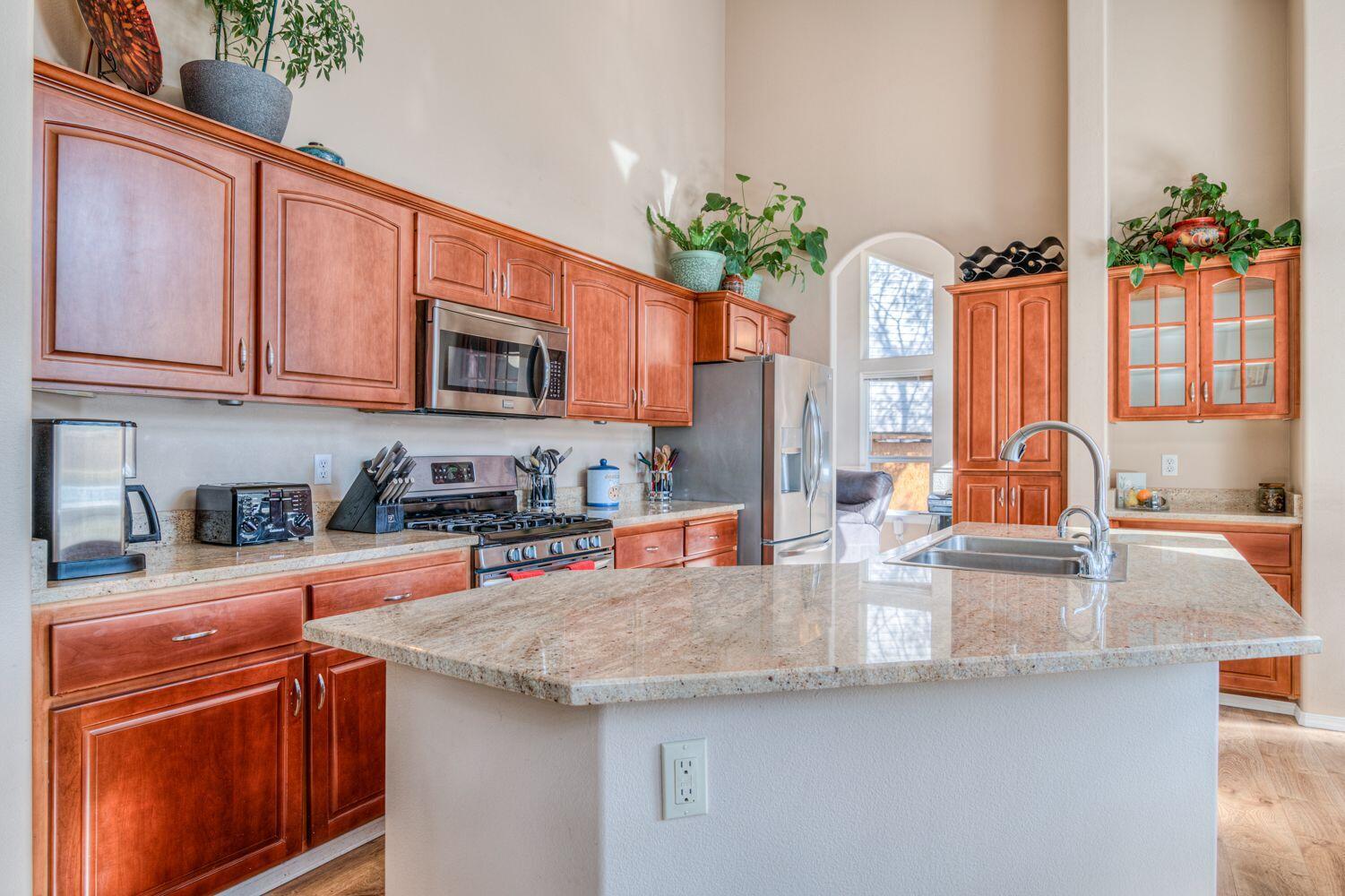 922 SE Sunwood Court