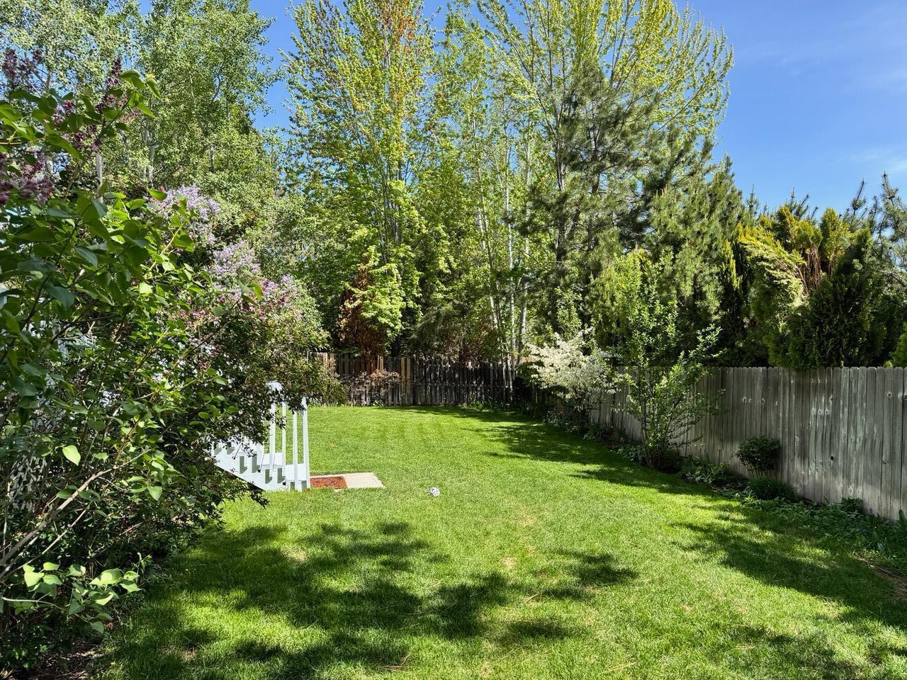 922 SE Sunwood Court