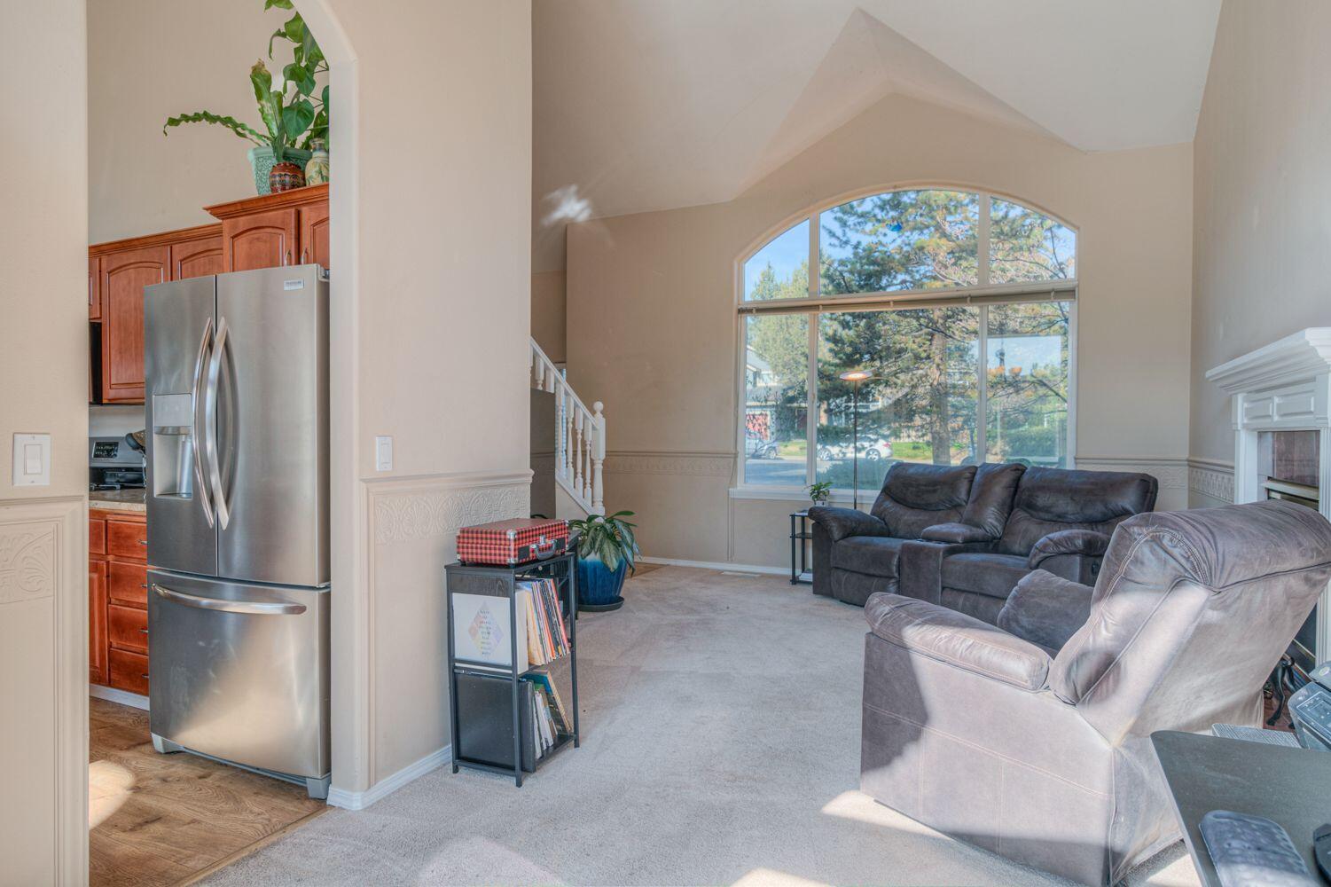 922 SE Sunwood Court