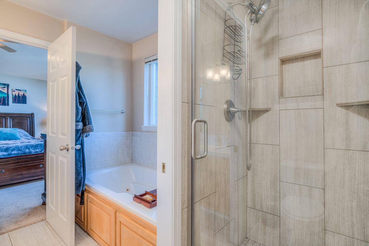 922 SE Sunwood Court