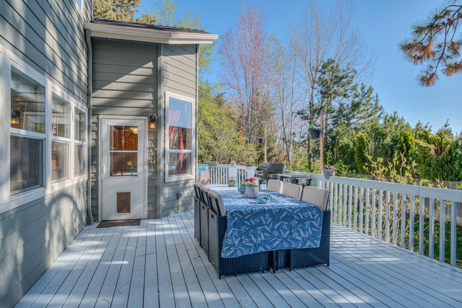 922 SE Sunwood Court