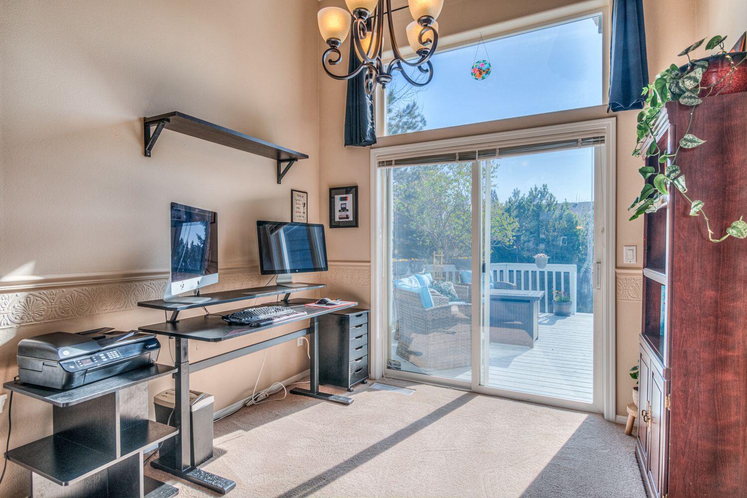 922 SE Sunwood Court