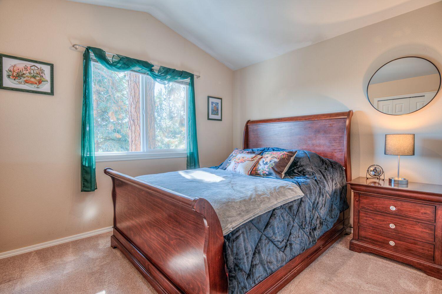 922 SE Sunwood Court