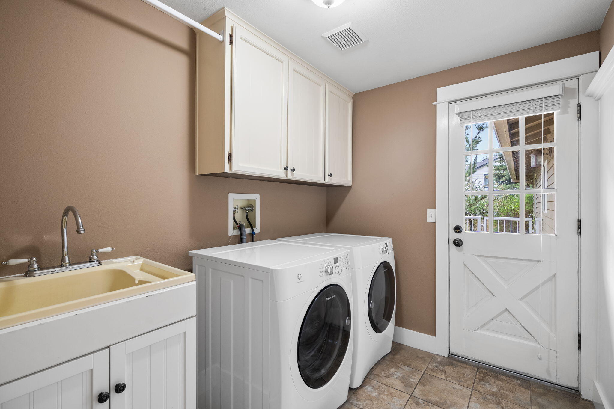 61346 Keelally Court