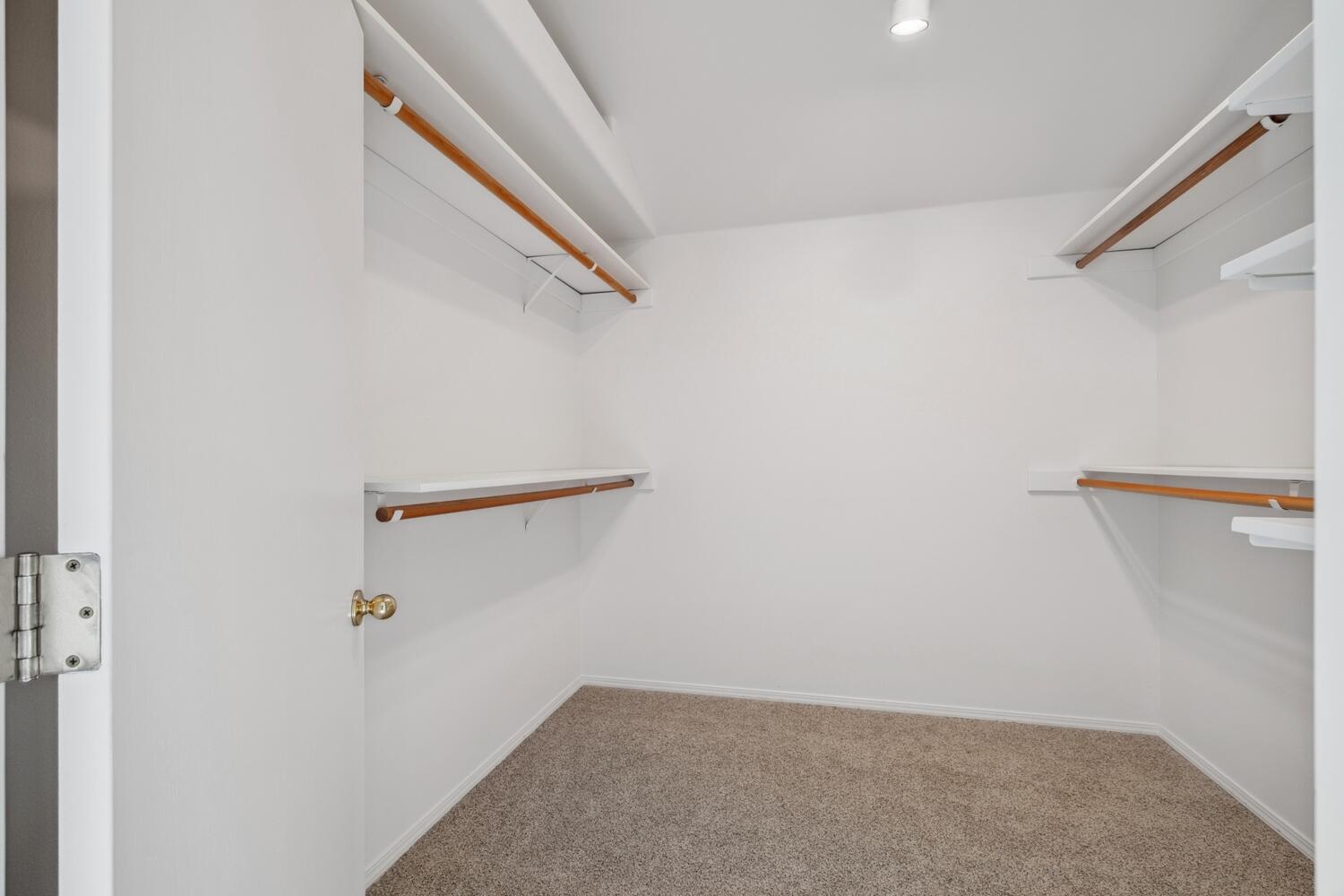 2799 NE Baroness Place