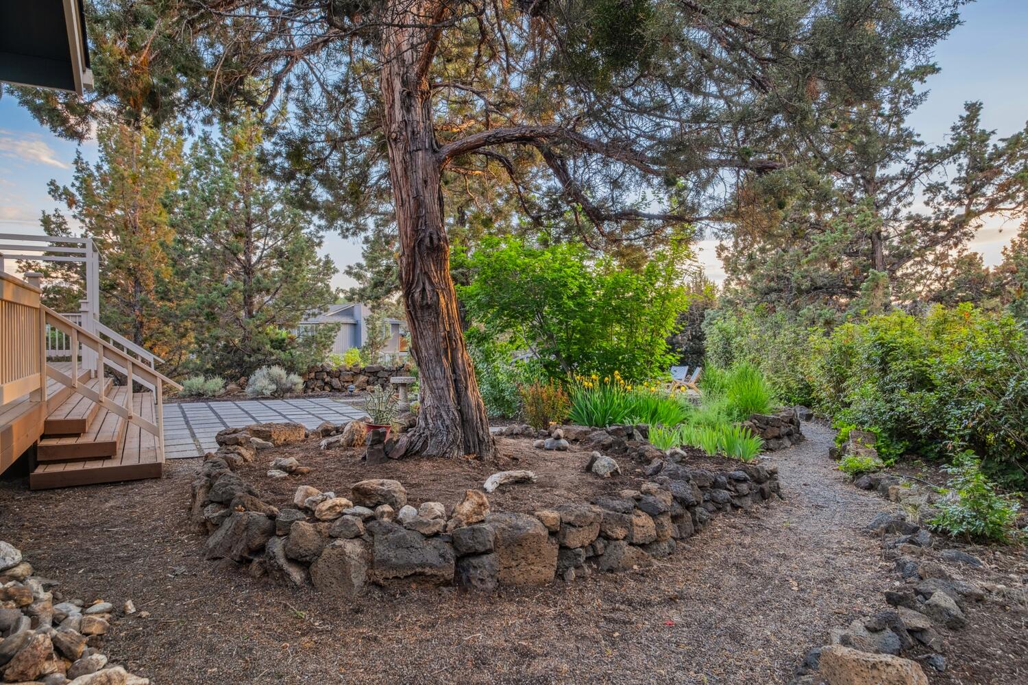 2799 NE Baroness Place