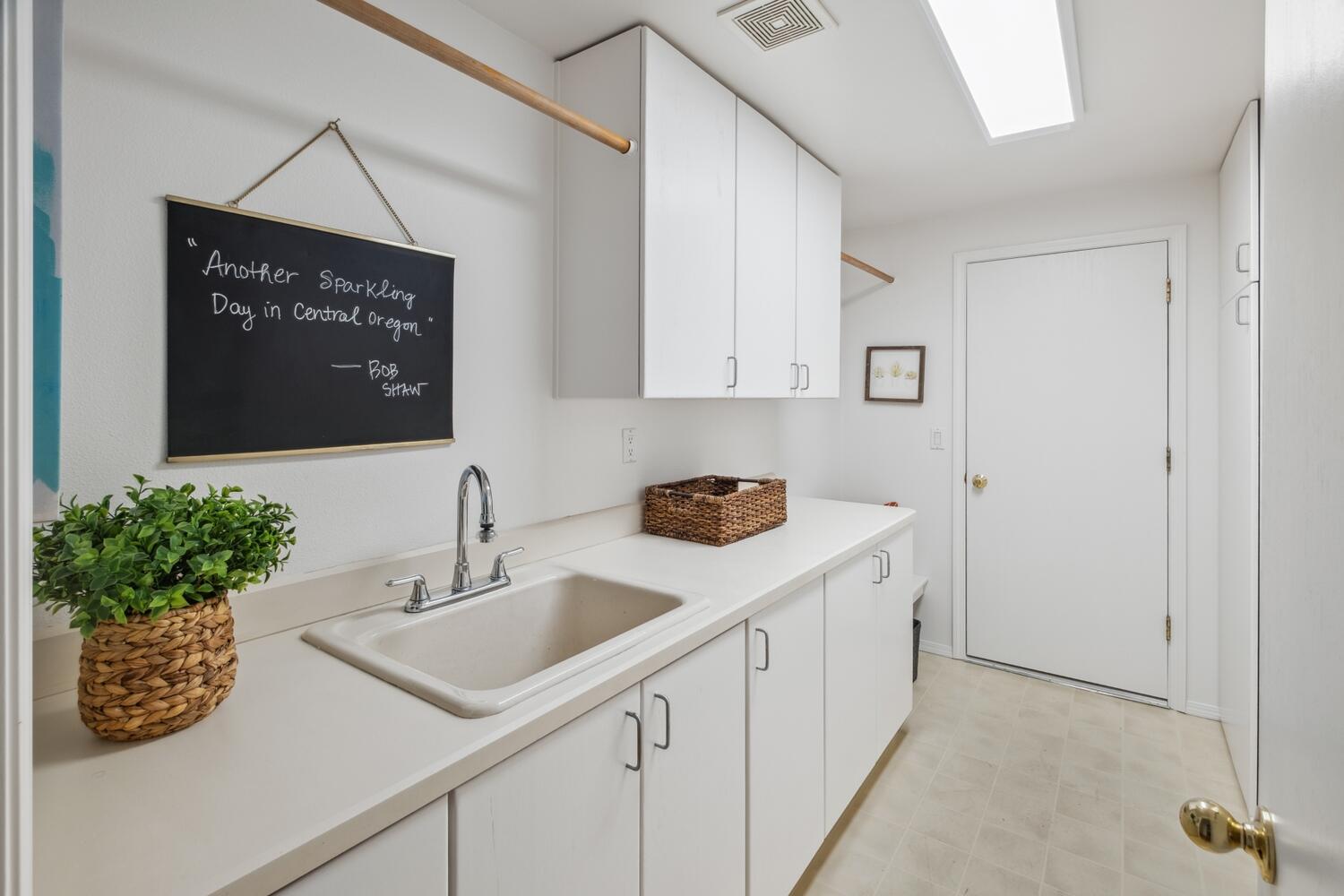 2799 NE Baroness Place