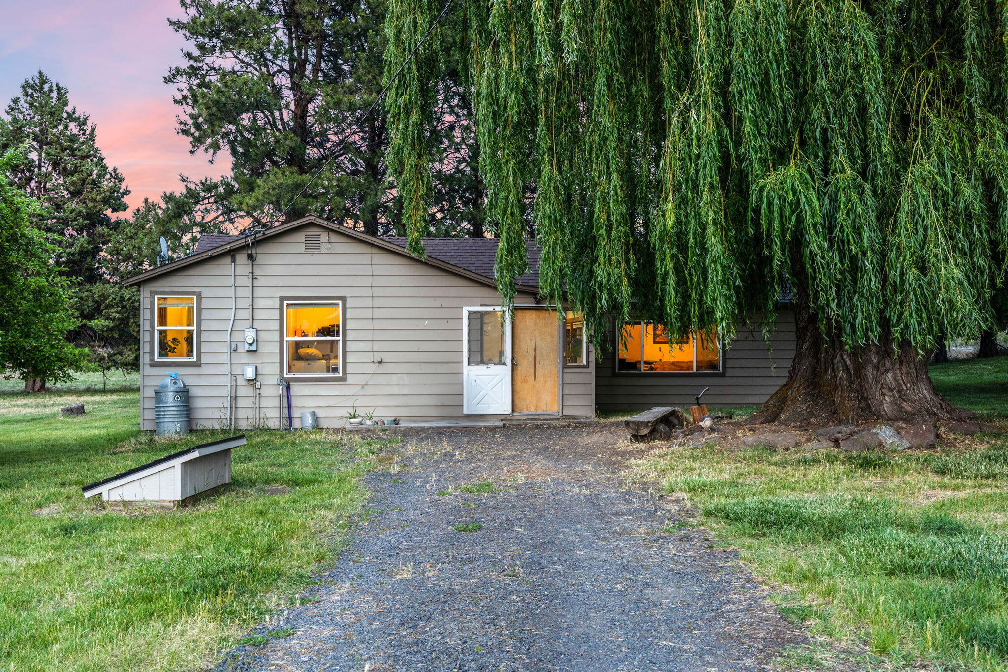 4743 NW Maple Avenue