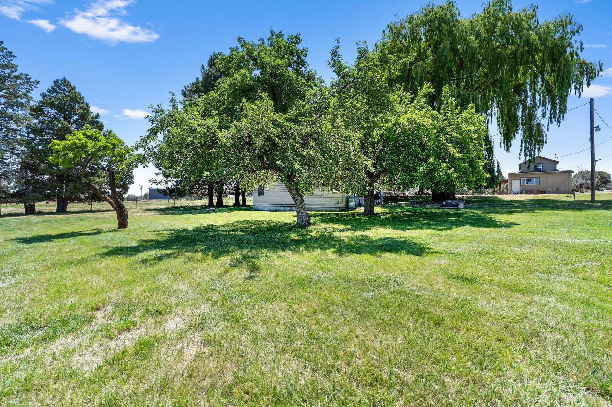 4743 NW Maple Avenue