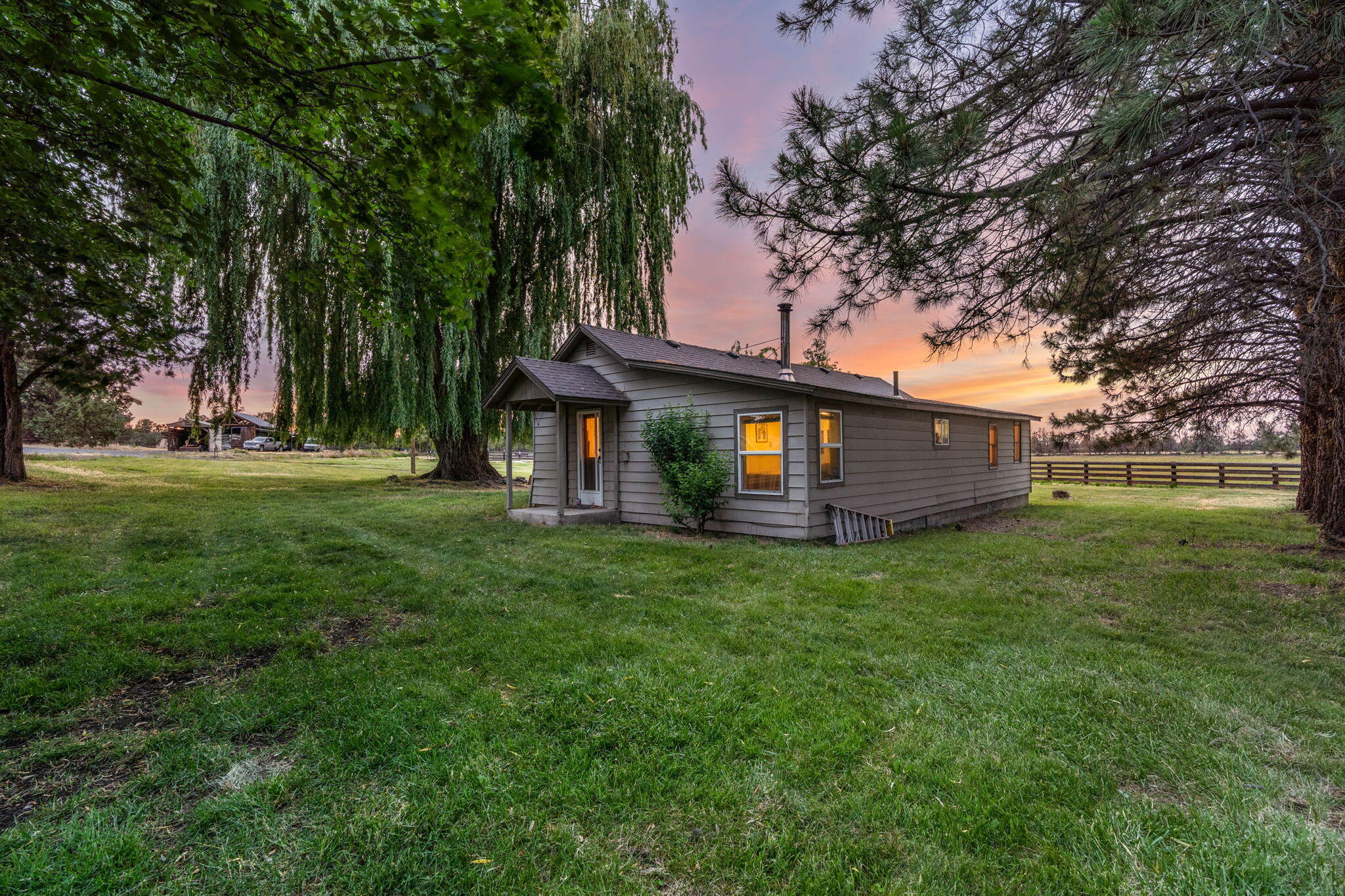 4743 NW Maple Avenue