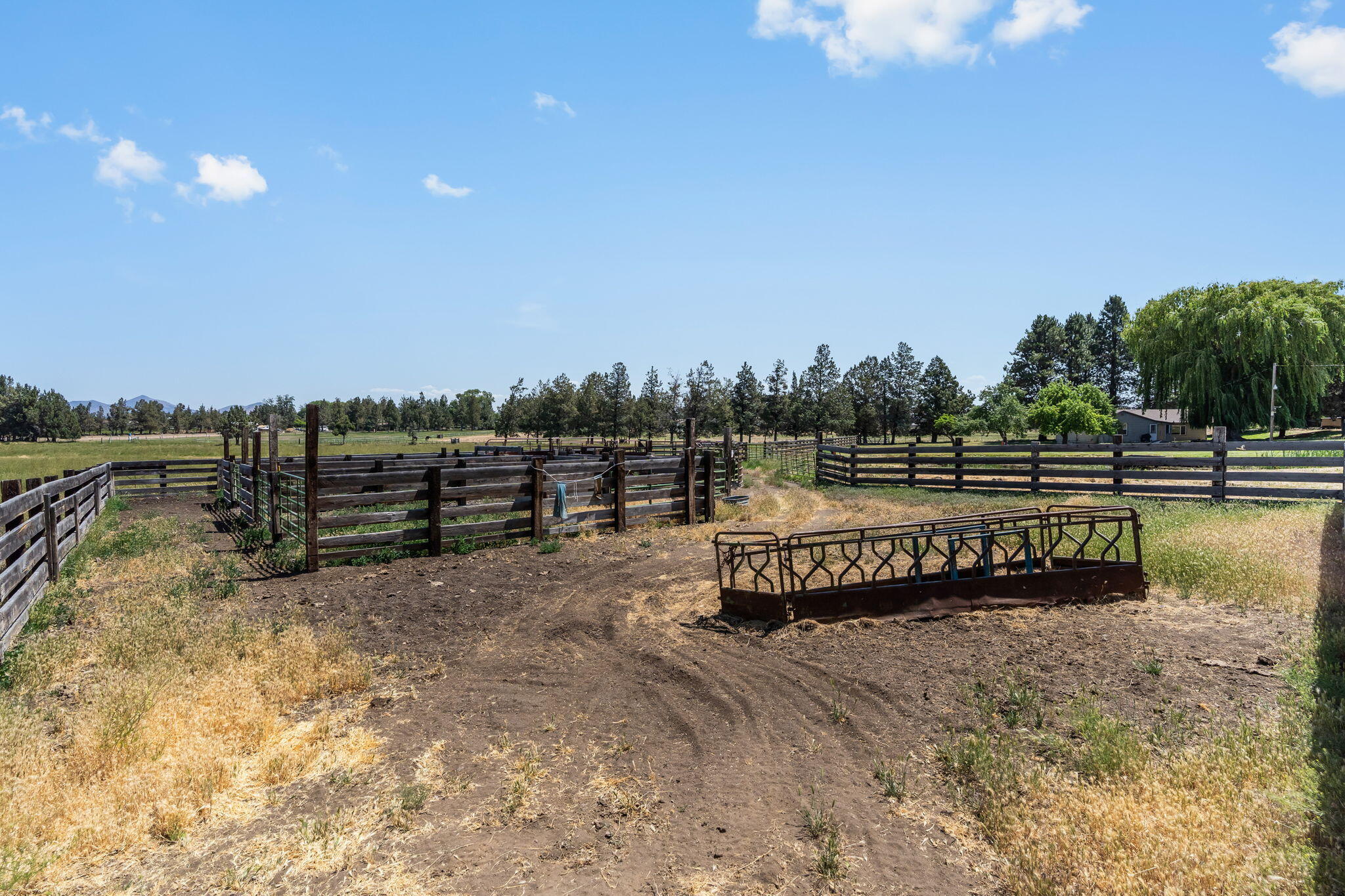 4743 NW Maple Avenue