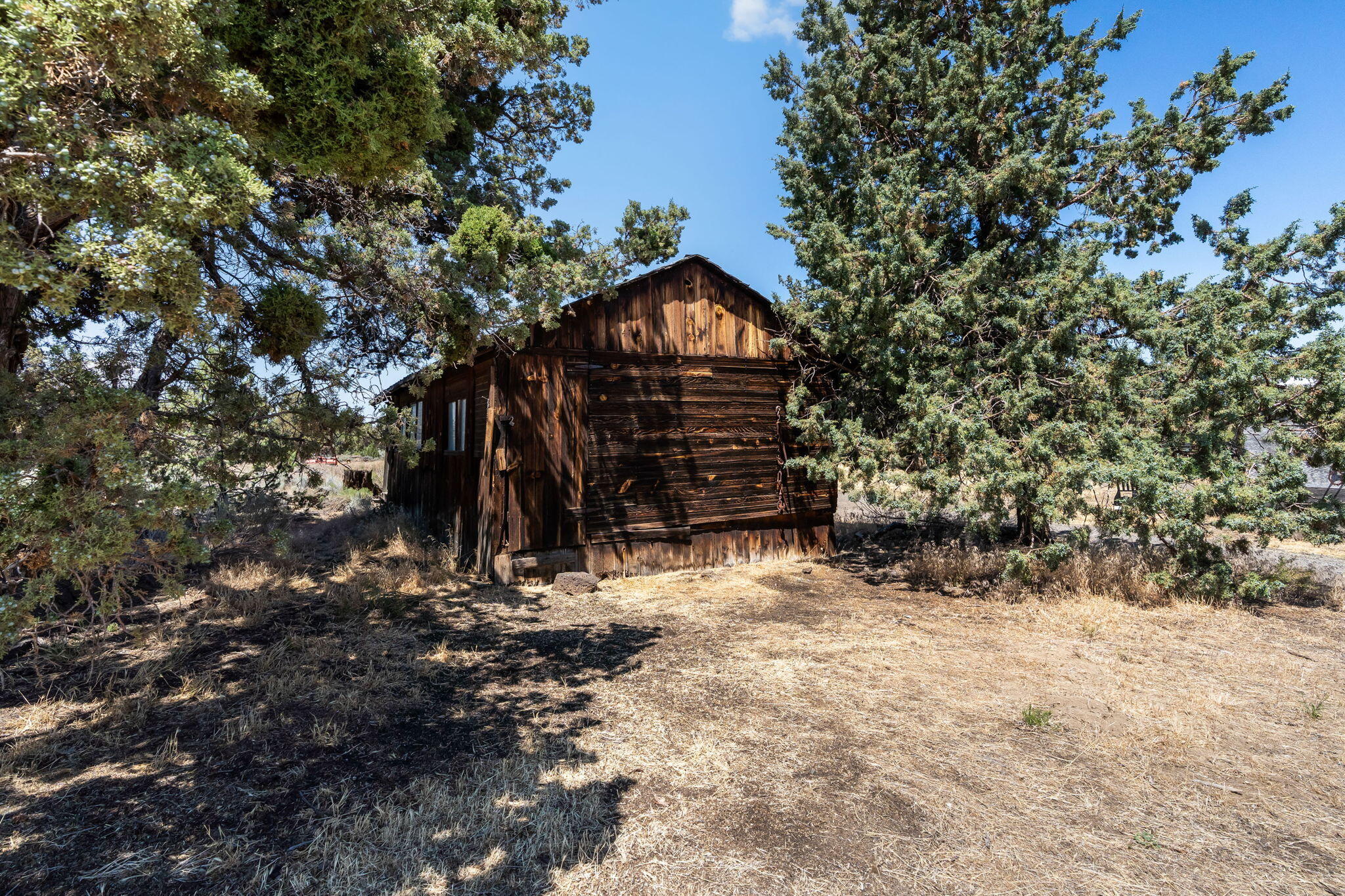 4743 NW Maple Avenue