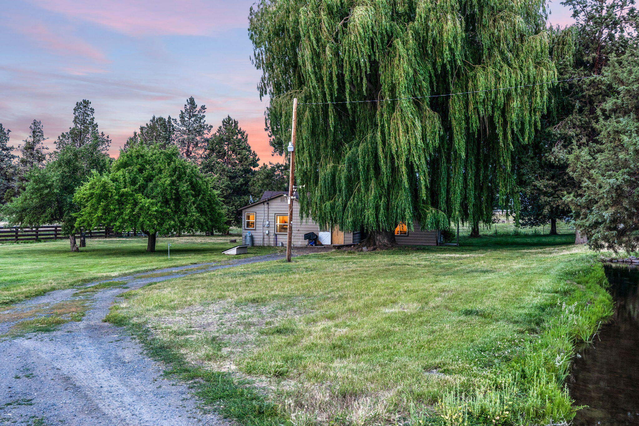 4743 NW Maple Avenue