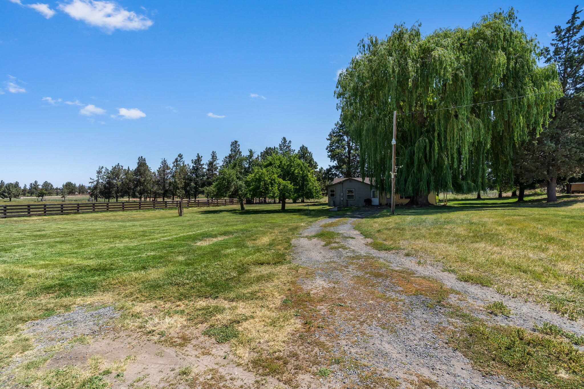 4743 NW Maple Avenue