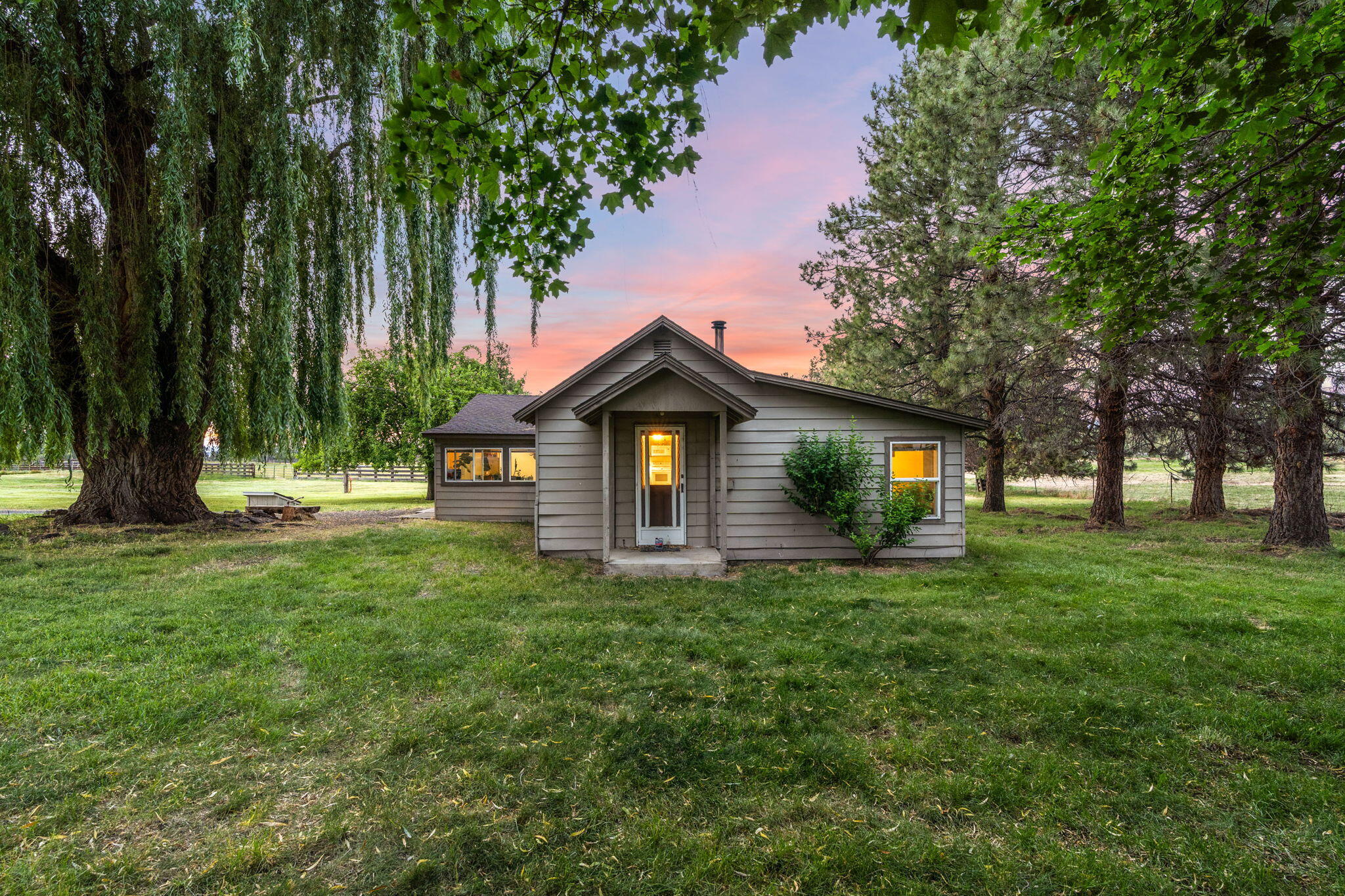 4743 NW Maple Avenue