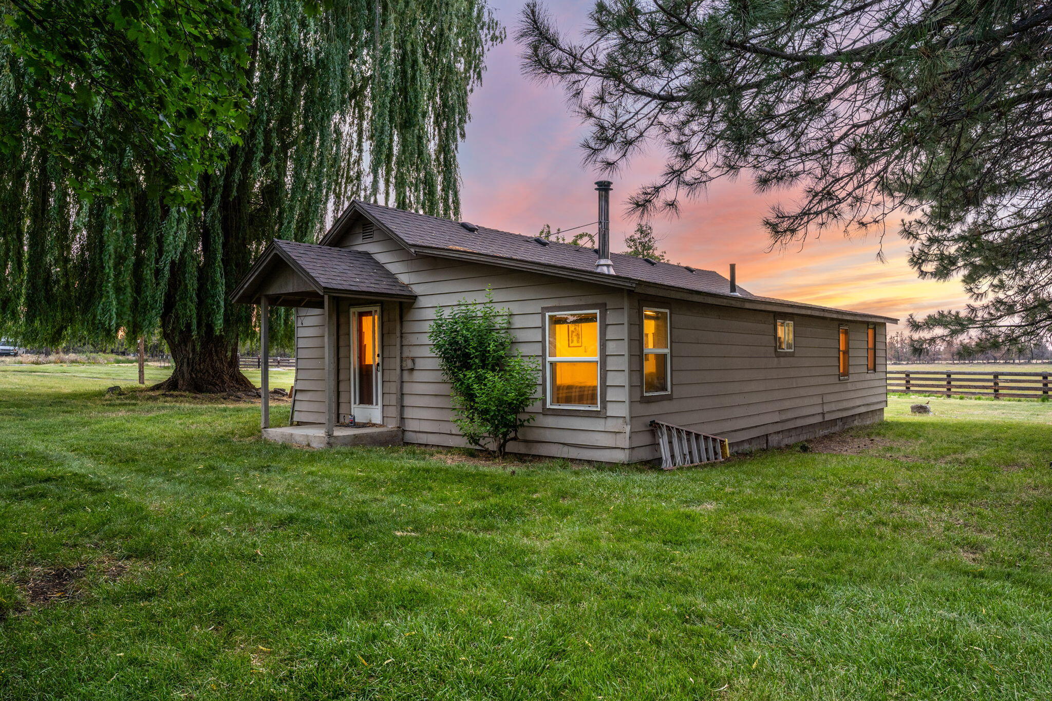 4743 NW Maple Avenue