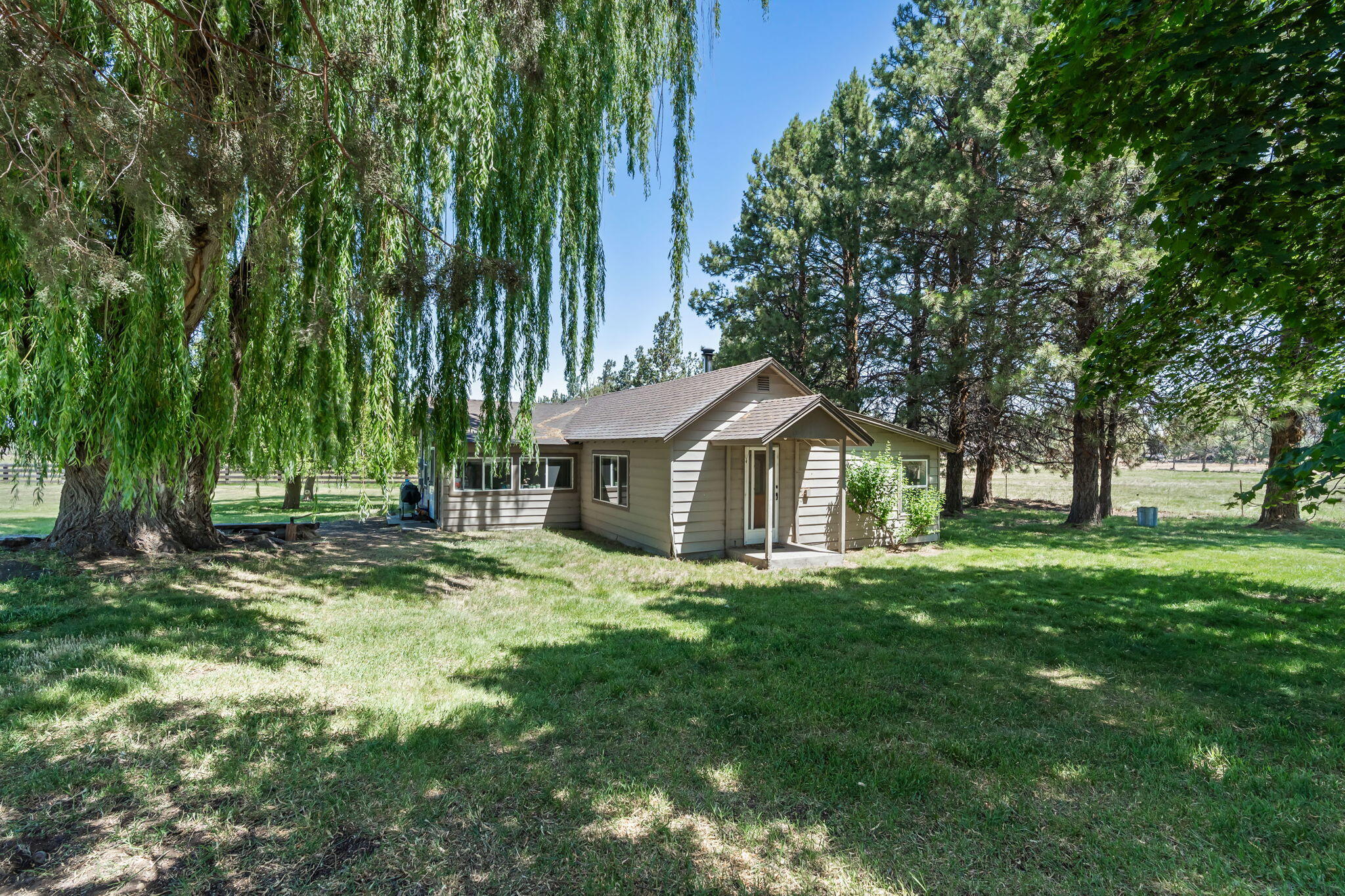 4743 NW Maple Avenue