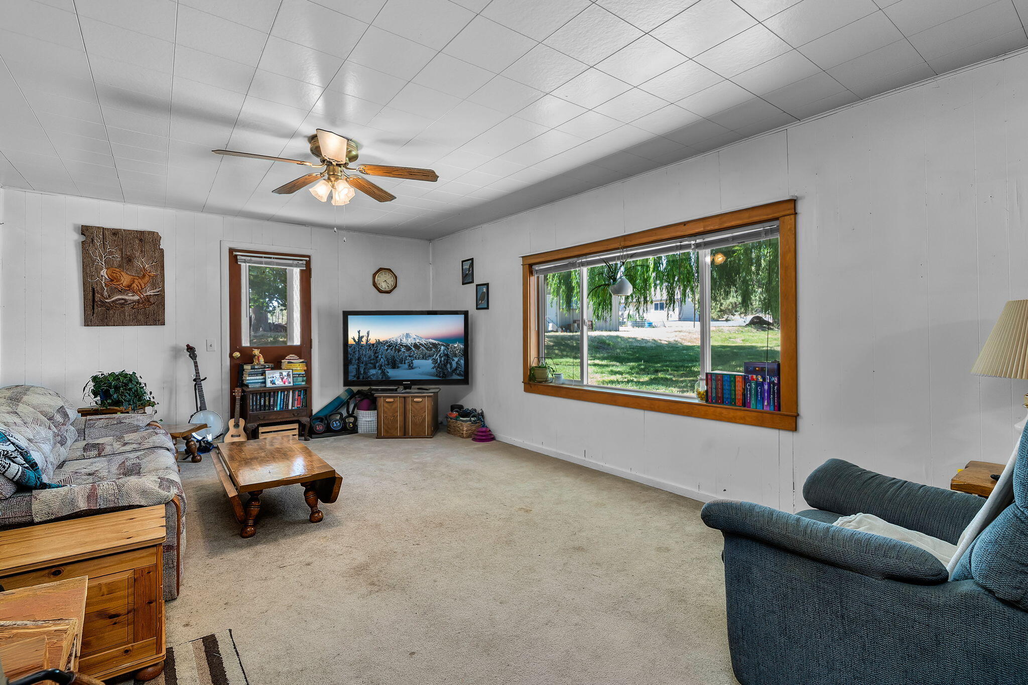 4743 NW Maple Avenue