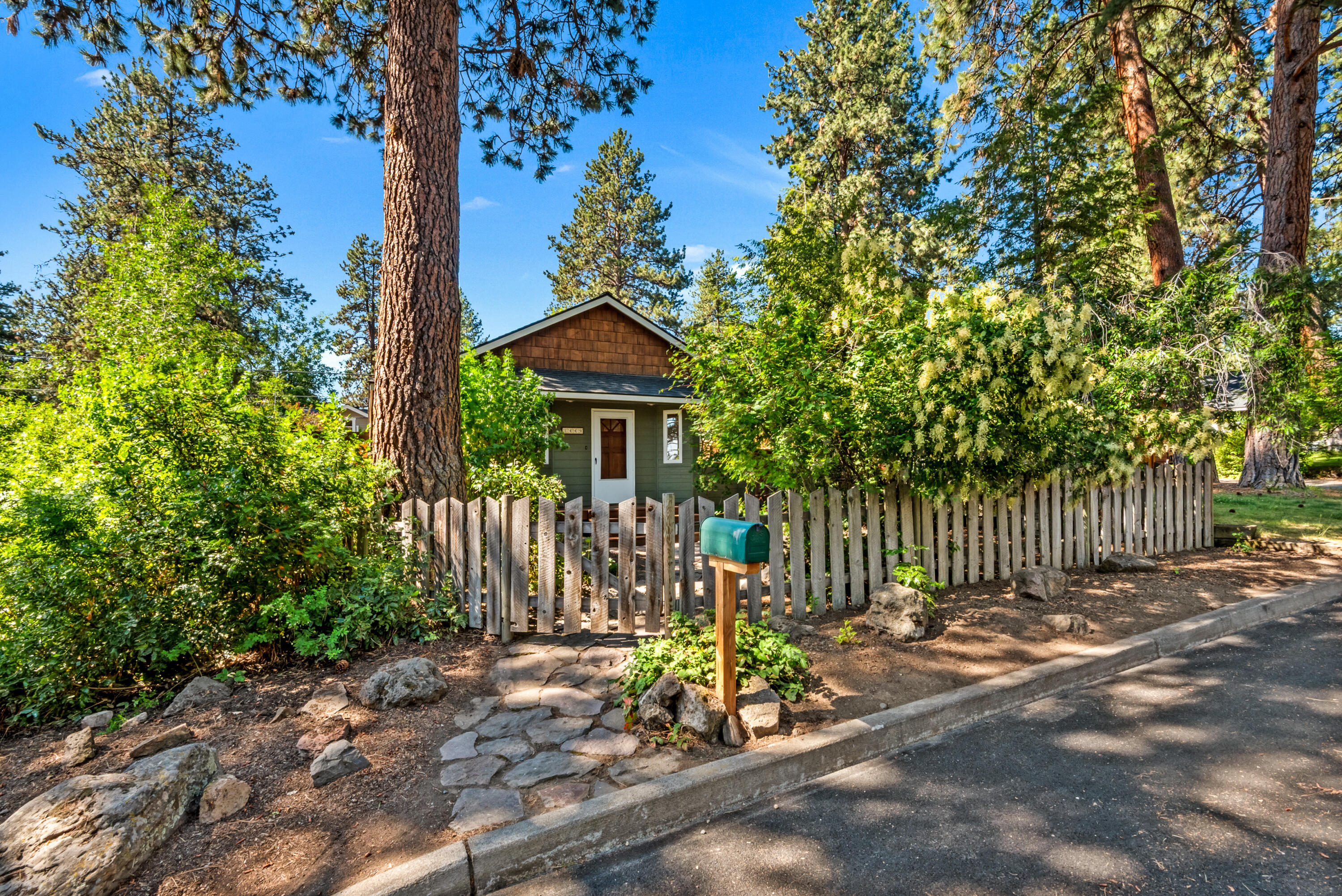 1449 NW Lexington Avenue