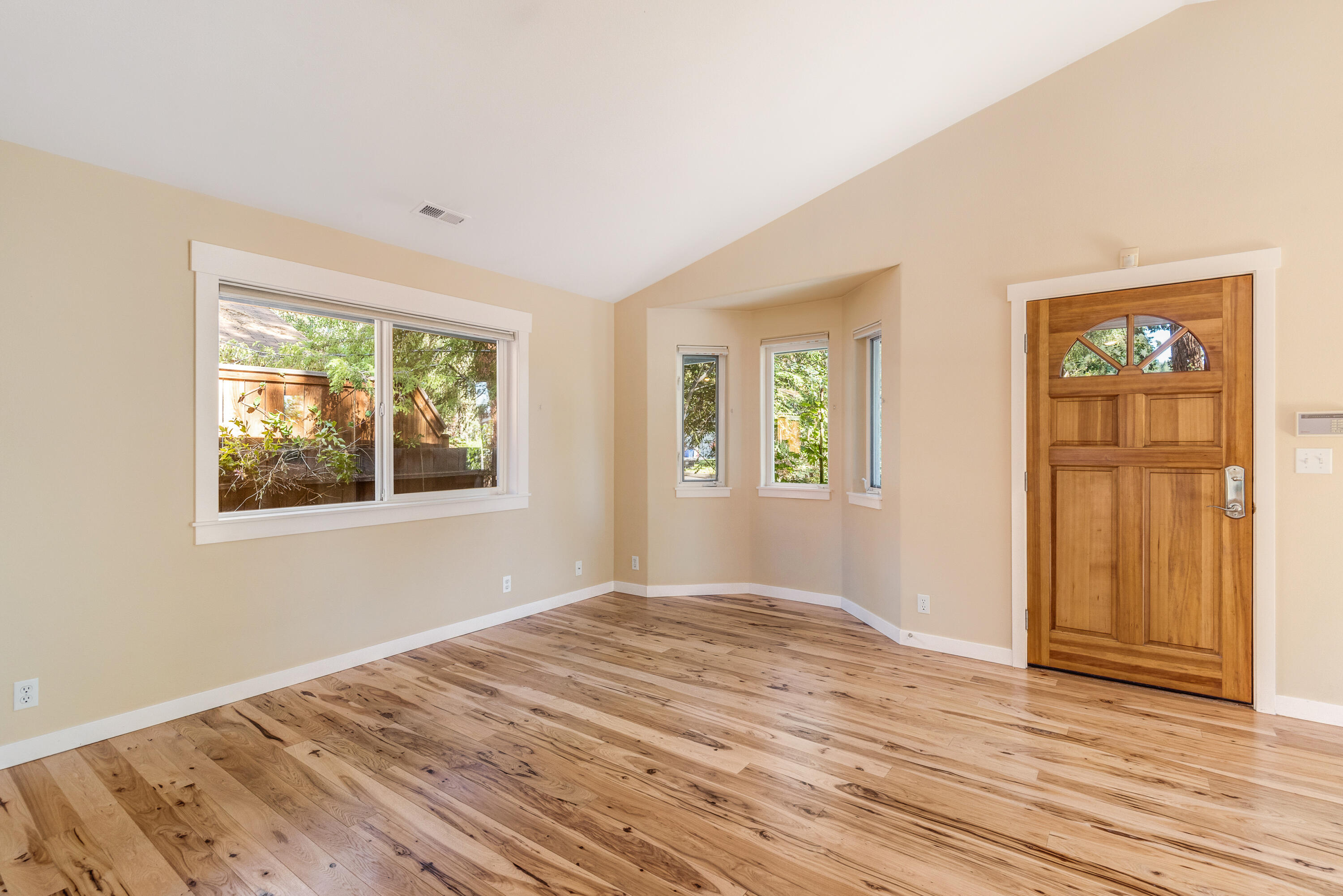 1449 NW Lexington Avenue