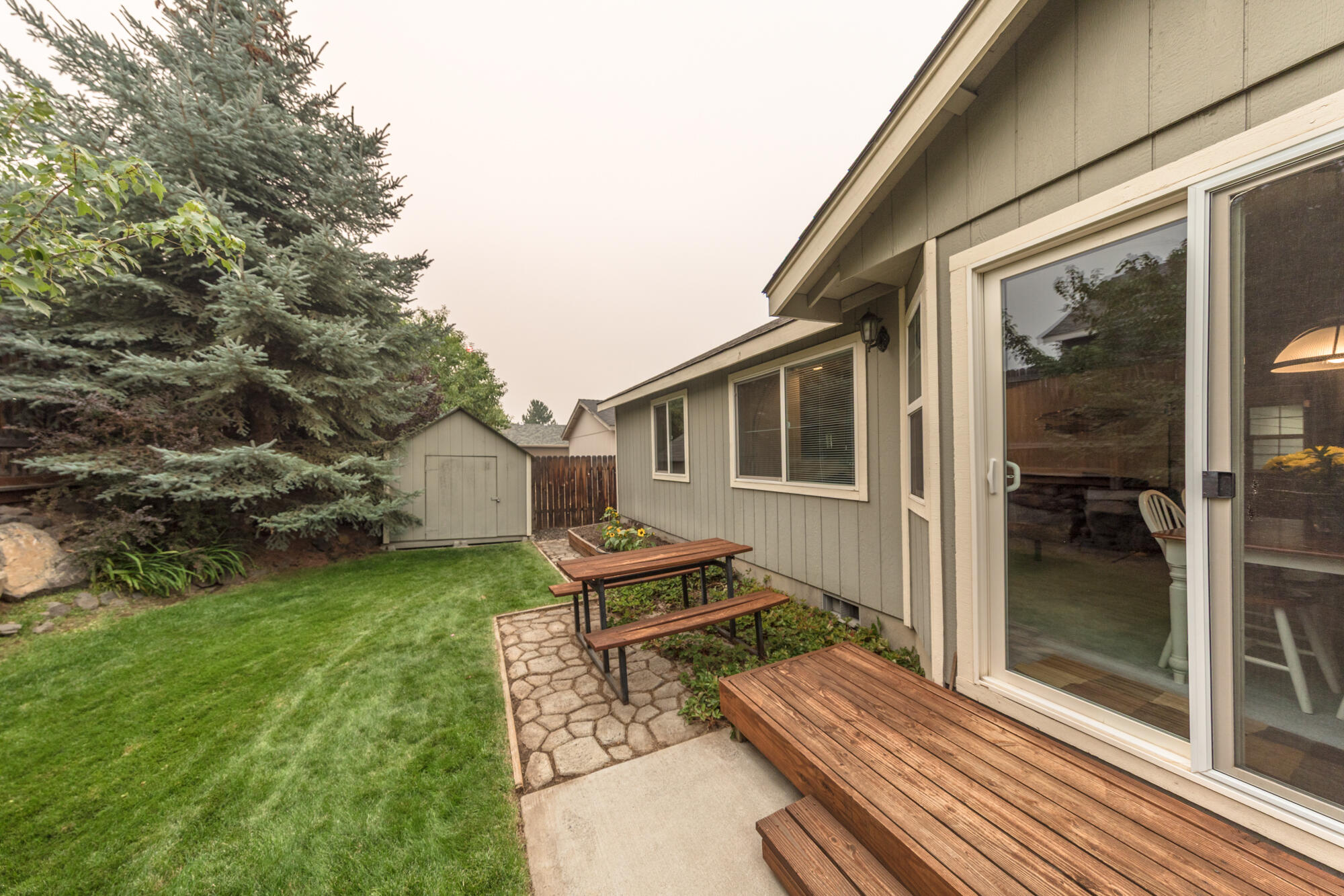 3325 NE Mendenhall Drive