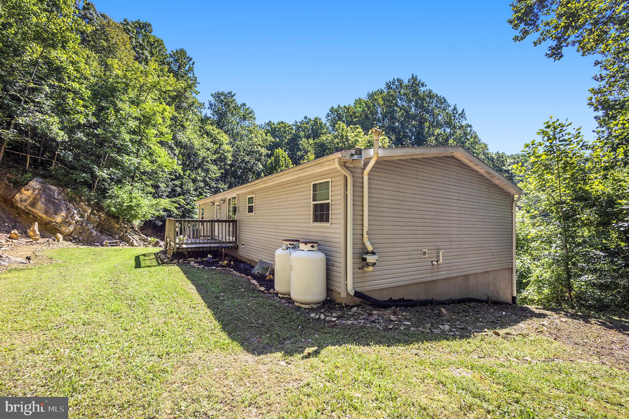 60 School House Rd