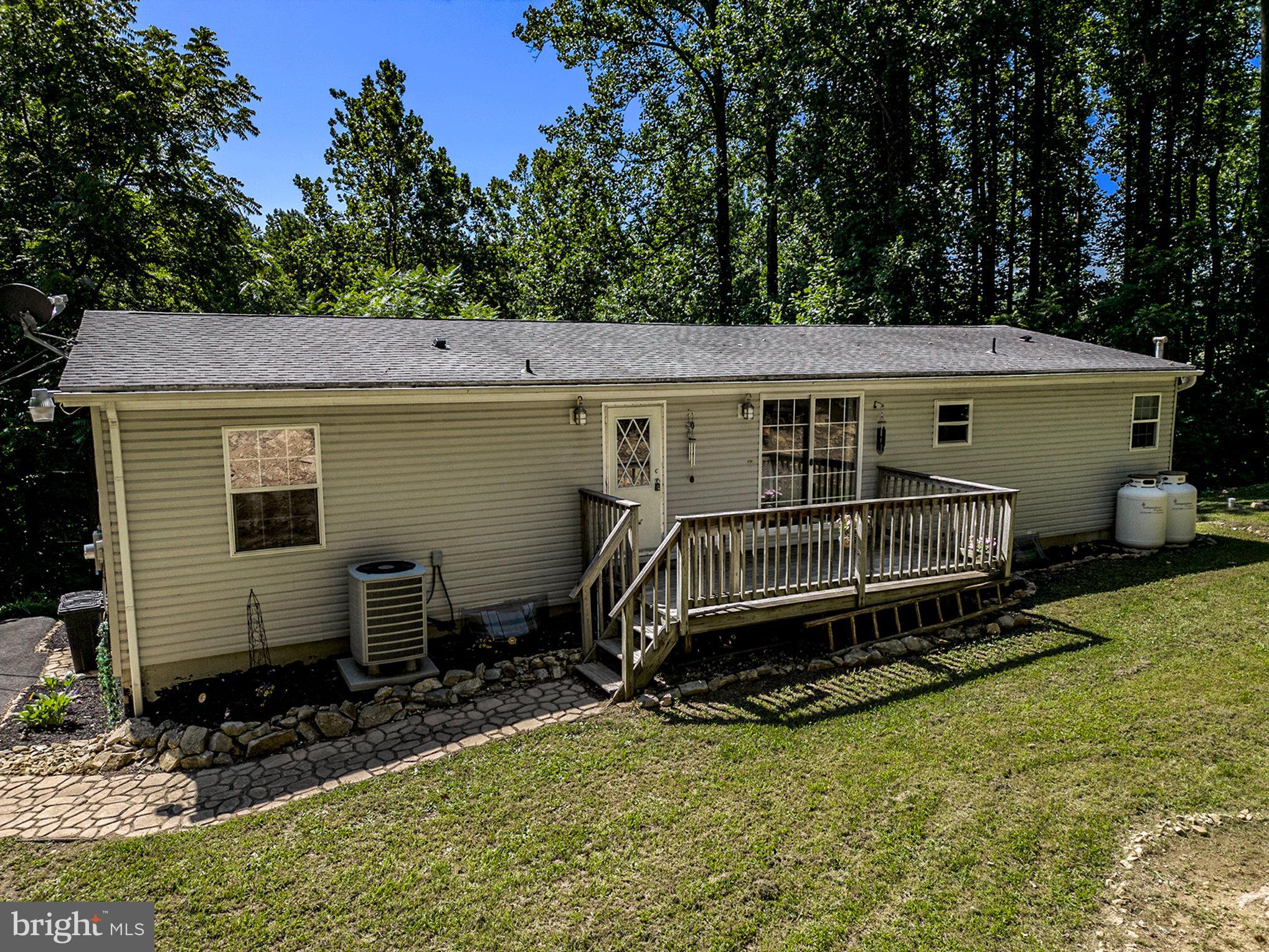 60 School House Rd