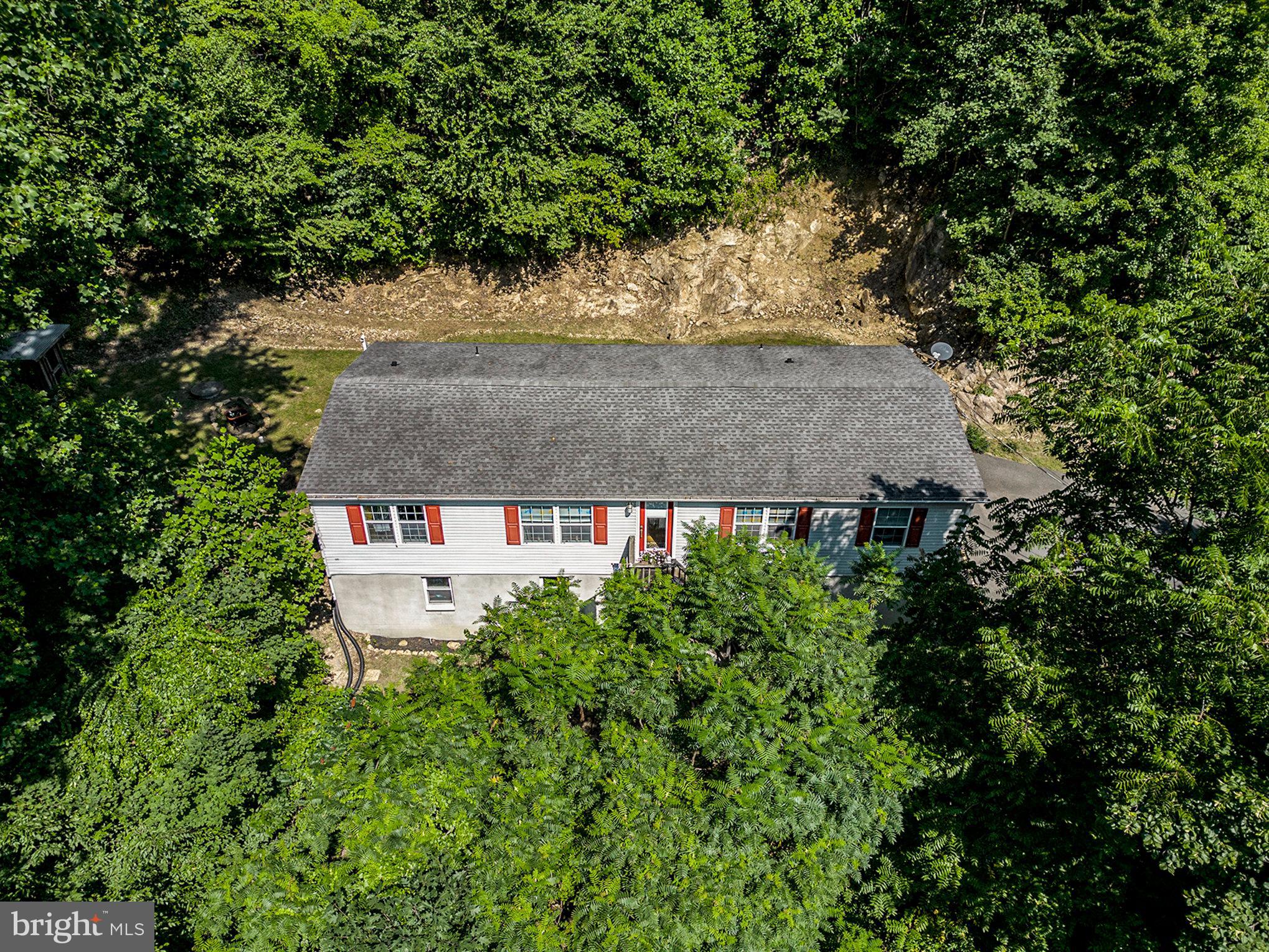 60 School House Rd
