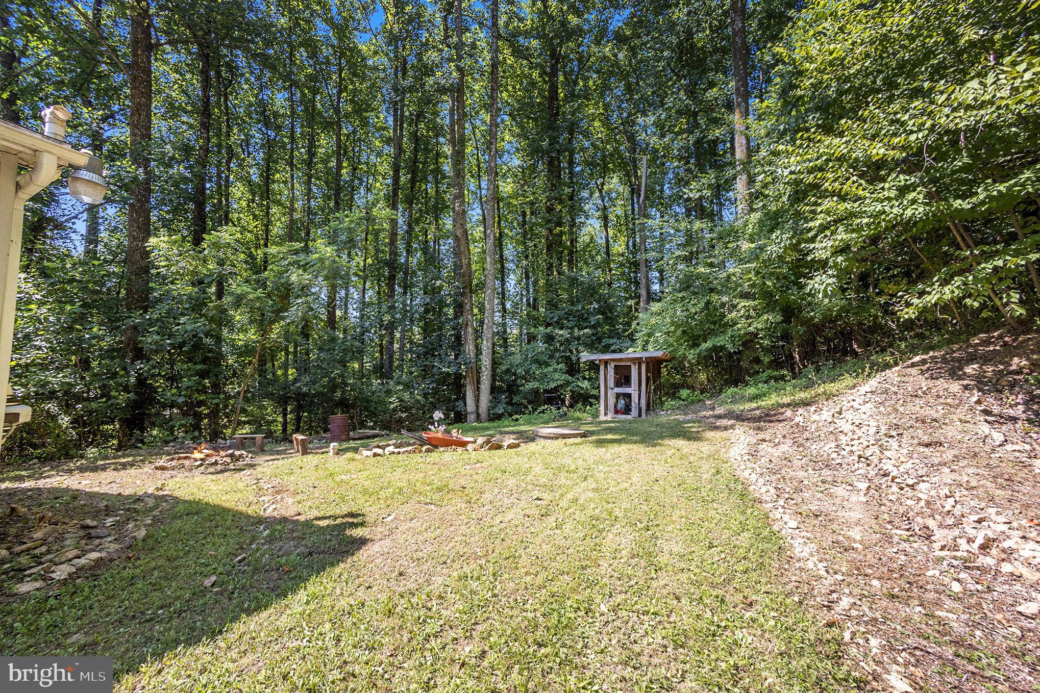 60 School House Rd