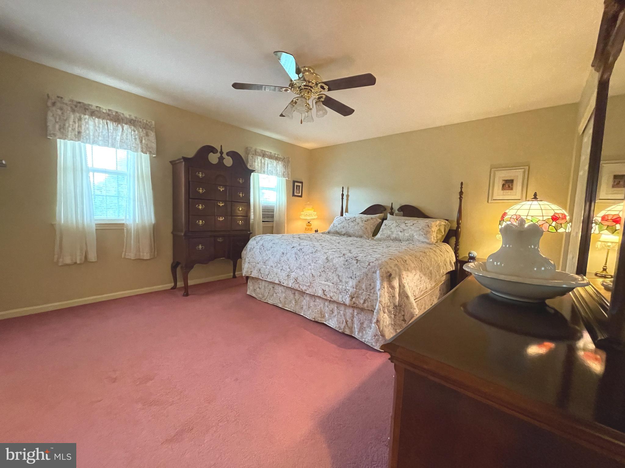 230 Loyalsock Dr