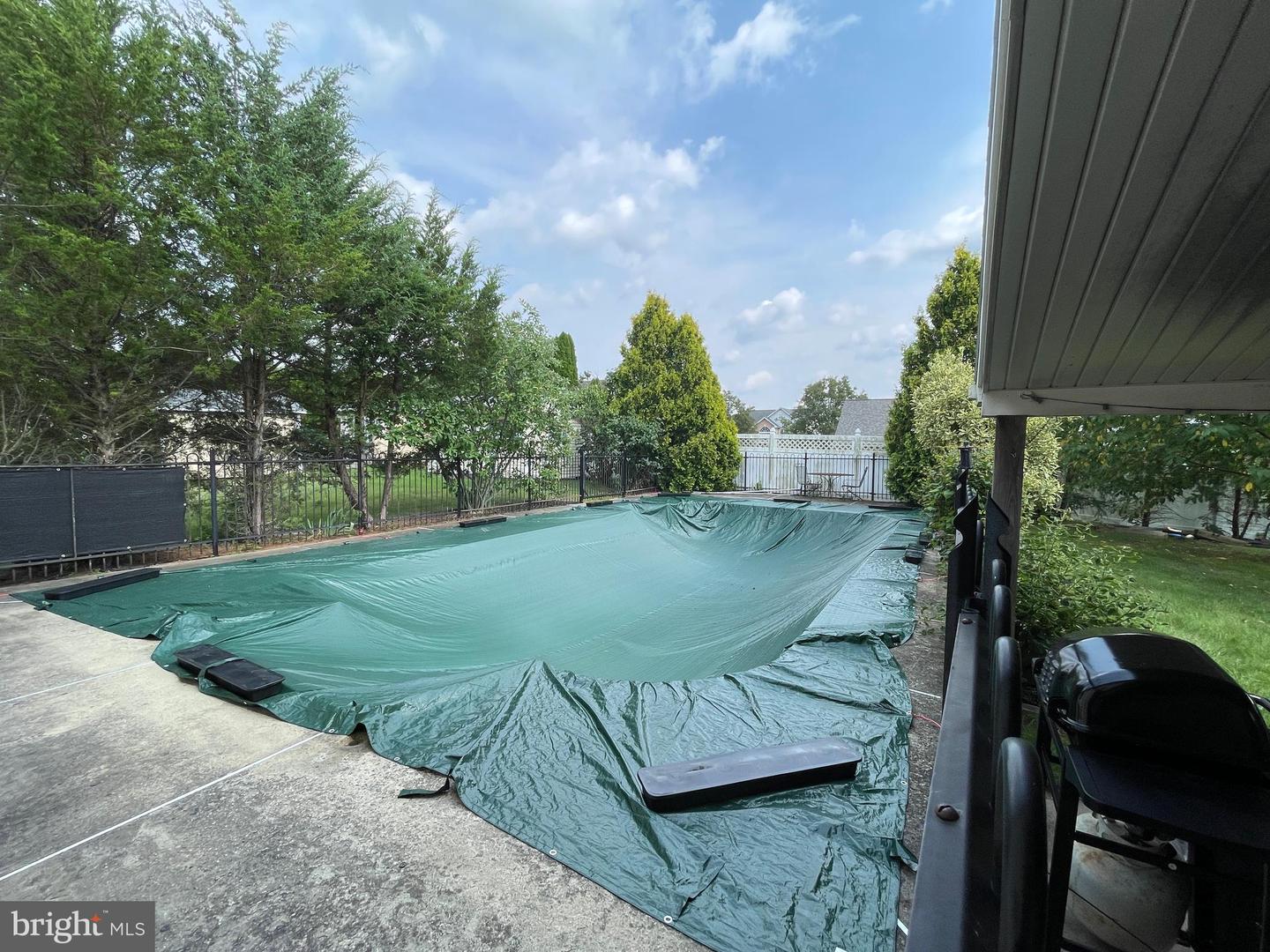 230 Loyalsock Dr