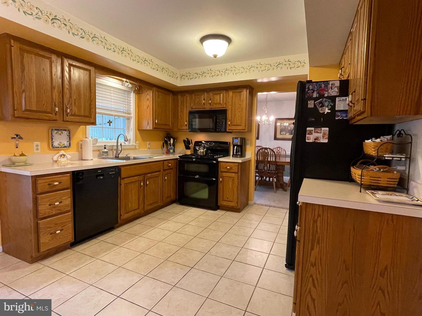 230 Loyalsock Dr