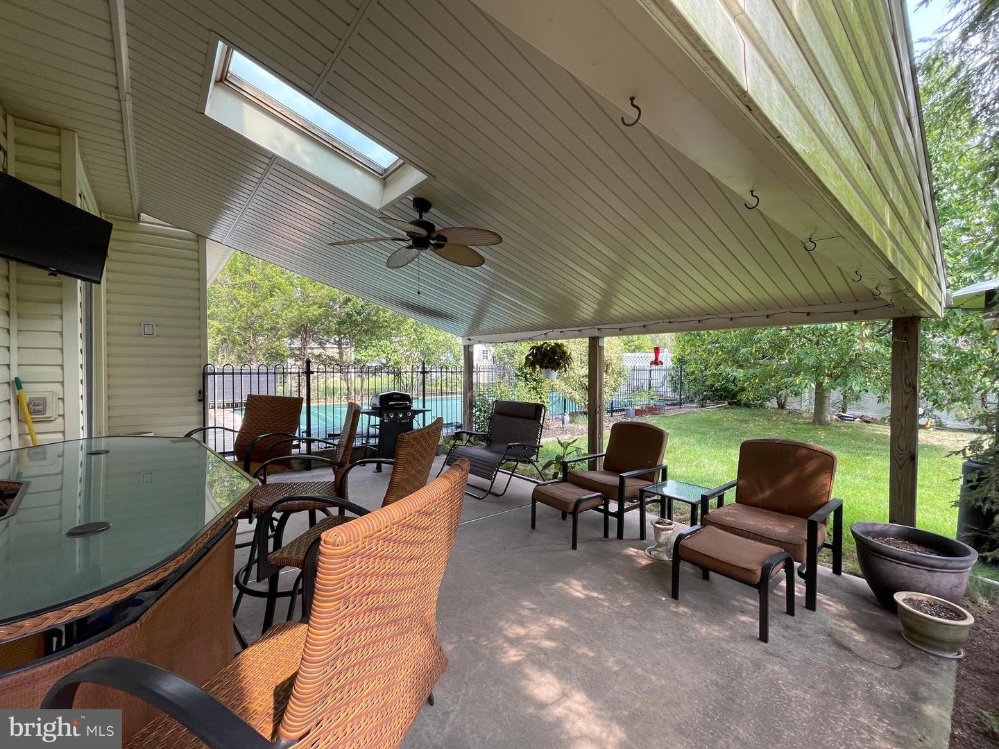 230 Loyalsock Dr