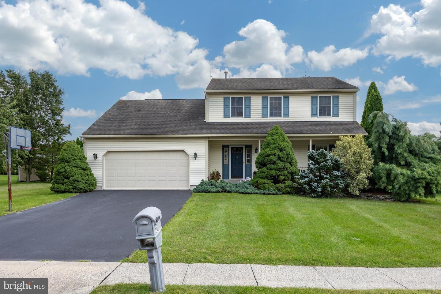 230 Loyalsock Dr